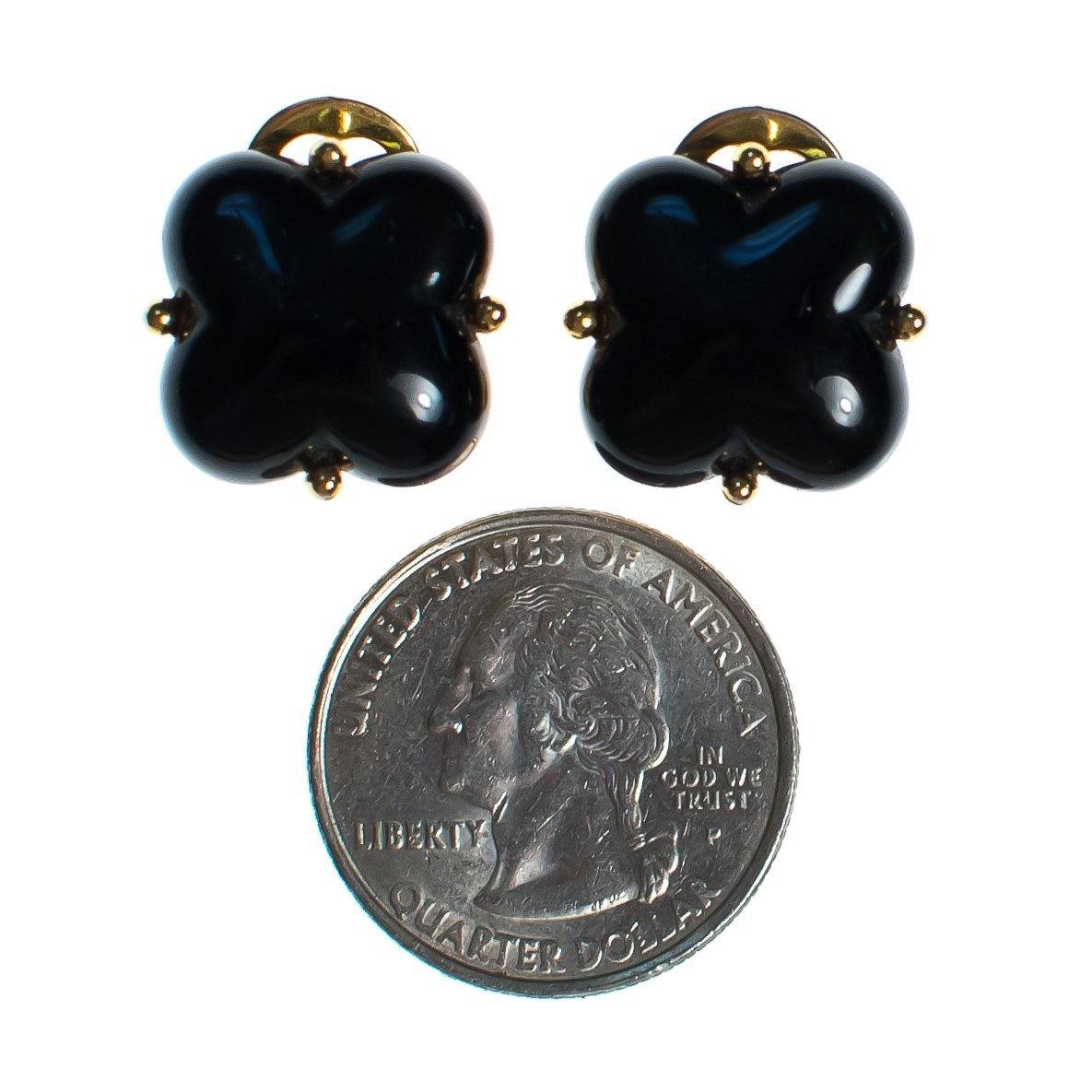 Vintage Black Lucite Quatrafoil Earrings by 1980s - Vintage Meet Modern Vintage Jewelry - Chicago, Illinois - #oldhollywoodglamour #vintagemeetmodern #designervintage #jewelrybox #antiquejewelry #vintagejewelry