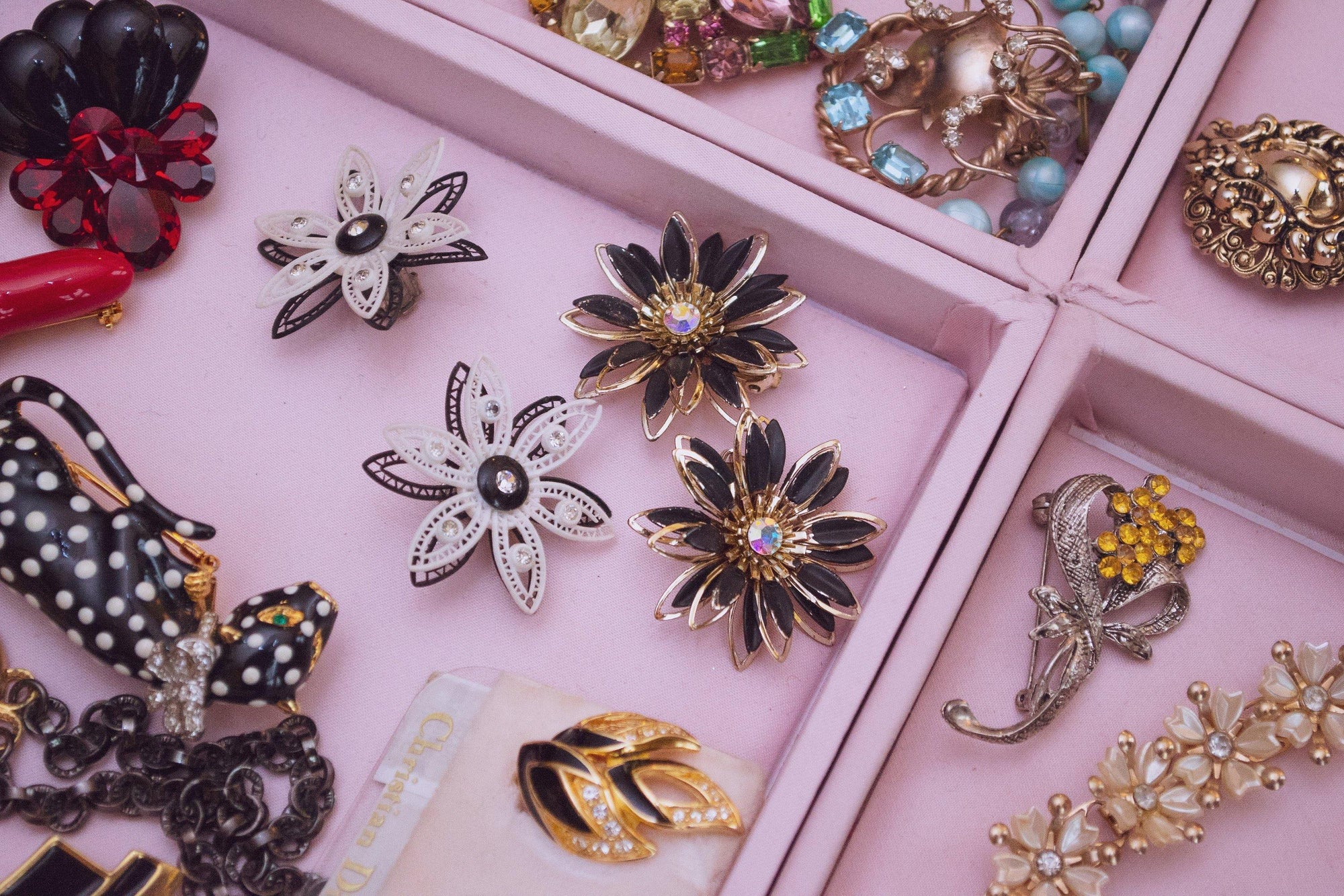 Vintage West Germany Black and White Lucite Lace Flower Earrings with Rhinestones by West Germany - Vintage Meet Modern Vintage Jewelry - Chicago, Illinois - #oldhollywoodglamour #vintagemeetmodern #designervintage #jewelrybox #antiquejewelry #vintagejewelry