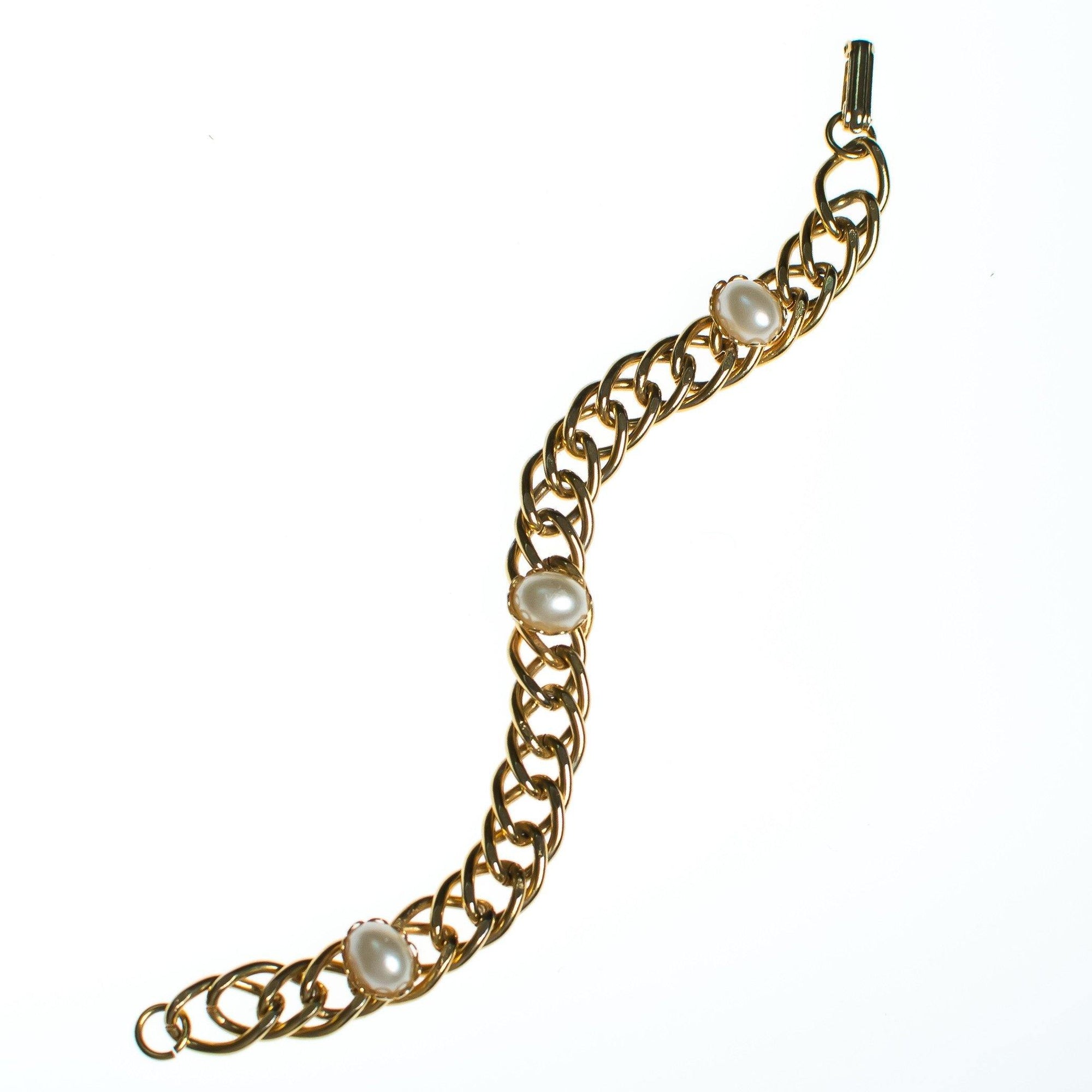 Vintage Gold Chain Bracelet with Pearl Stations by Mid Century Modern - Vintage Meet Modern Vintage Jewelry - Chicago, Illinois - #oldhollywoodglamour #vintagemeetmodern #designervintage #jewelrybox #antiquejewelry #vintagejewelry