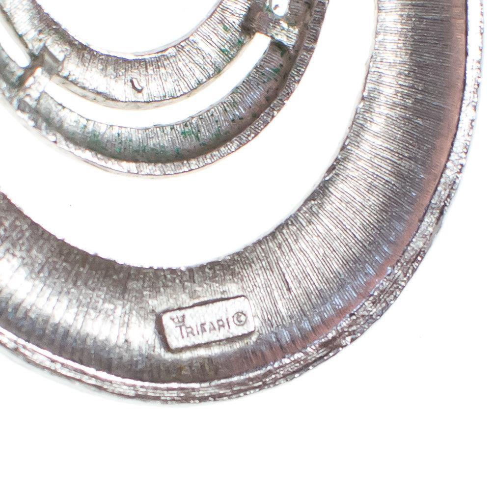 Vintage Crown Trifari Silver Modernist Statement Necklace by Crown Trifari - Vintage Meet Modern Vintage Jewelry - Chicago, Illinois - #oldhollywoodglamour #vintagemeetmodern #designervintage #jewelrybox #antiquejewelry #vintagejewelry