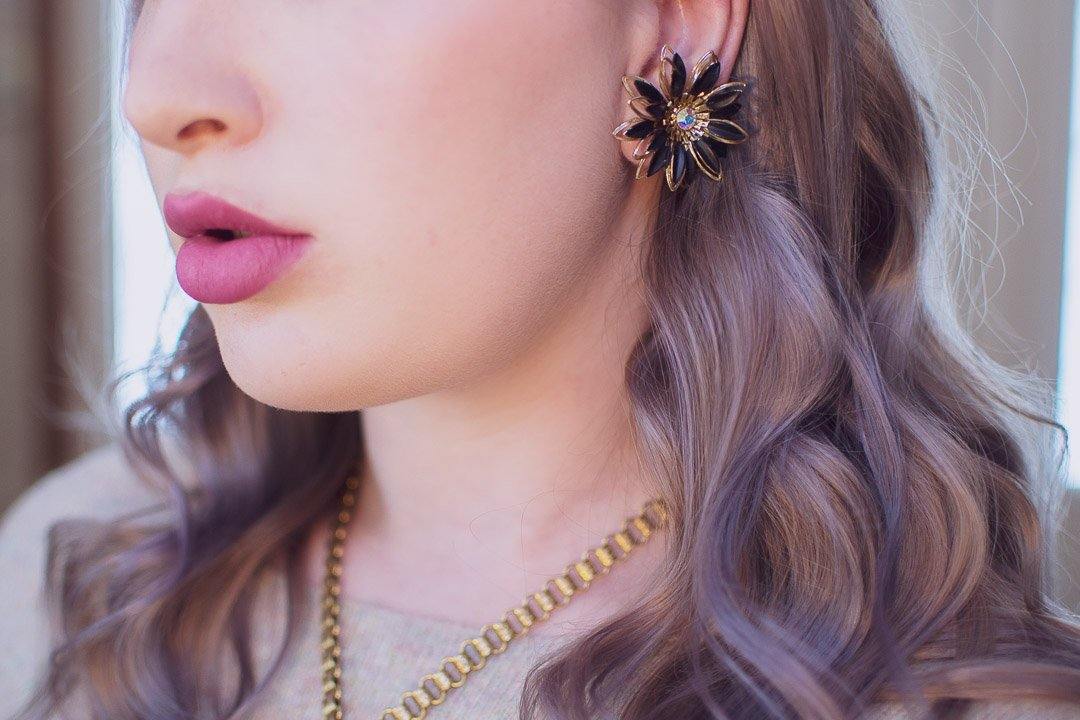 Vintage Black Daisy and Gold Daisy with Aurora Borealis Crystal Statement Earrings by Mid Century Modern - Vintage Meet Modern Vintage Jewelry - Chicago, Illinois - #oldhollywoodglamour #vintagemeetmodern #designervintage #jewelrybox #antiquejewelry #vintagejewelry