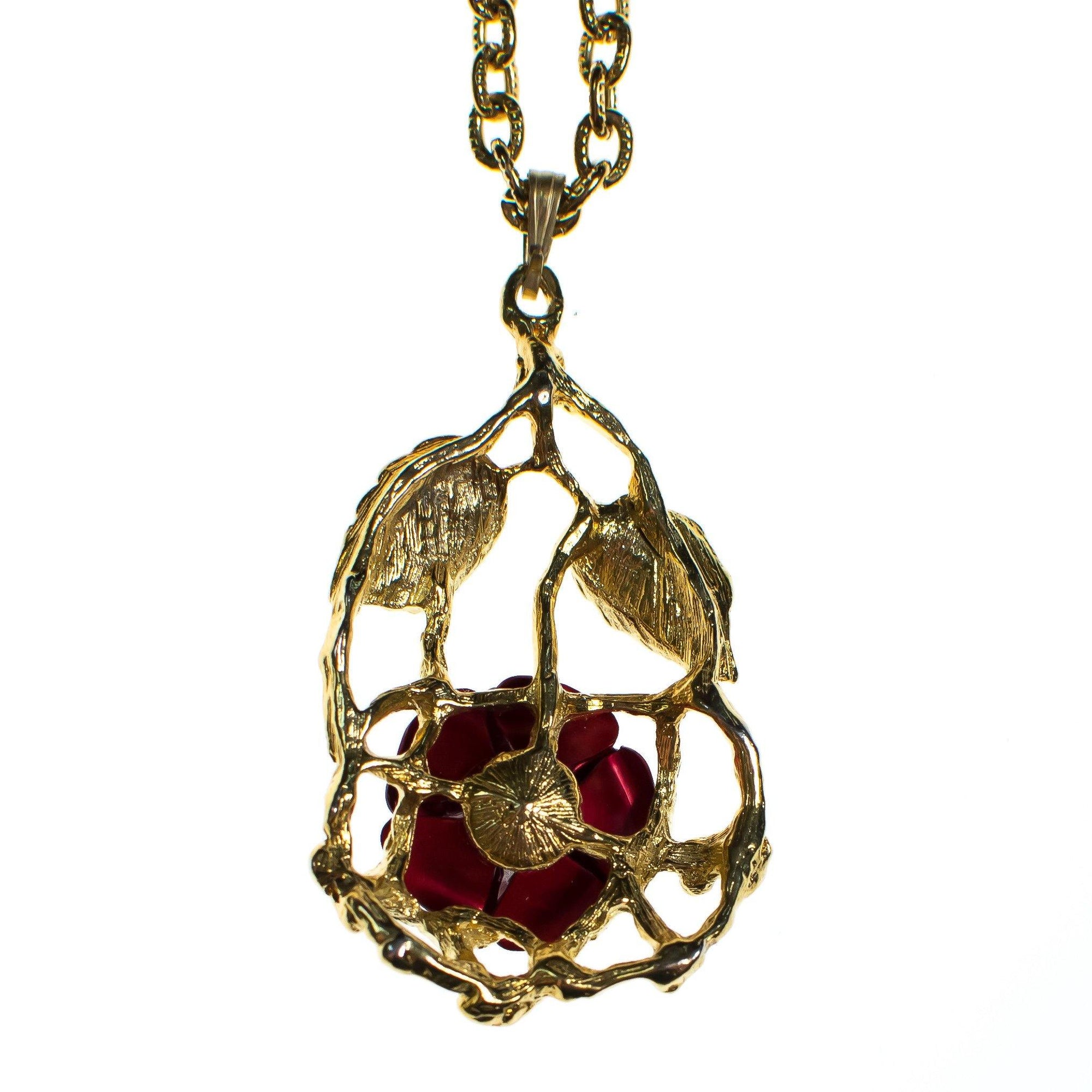 Vintage Red Rose and Gold Pendant Necklace by 1950s - Vintage Meet Modern Vintage Jewelry - Chicago, Illinois - #oldhollywoodglamour #vintagemeetmodern #designervintage #jewelrybox #antiquejewelry #vintagejewelry