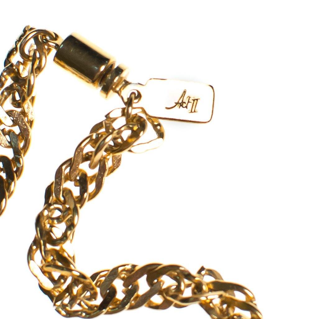 Vintage Hand Painted Asian Picture on Pendant Necklace by 1960s - Vintage Meet Modern Vintage Jewelry - Chicago, Illinois - #oldhollywoodglamour #vintagemeetmodern #designervintage #jewelrybox #antiquejewelry #vintagejewelry