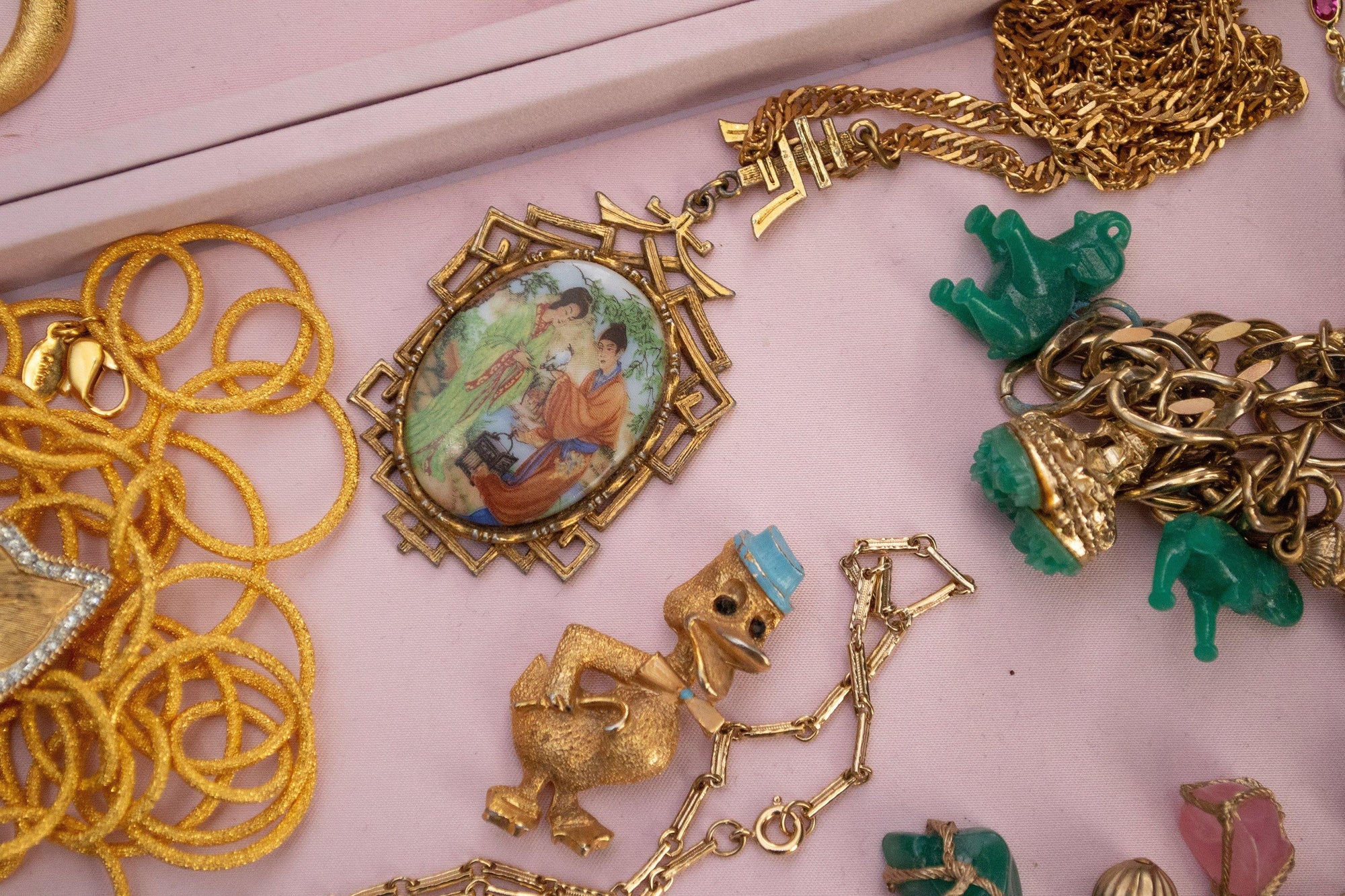 Vintage Hand Painted Asian Picture on Pendant Necklace by 1960s - Vintage Meet Modern Vintage Jewelry - Chicago, Illinois - #oldhollywoodglamour #vintagemeetmodern #designervintage #jewelrybox #antiquejewelry #vintagejewelry