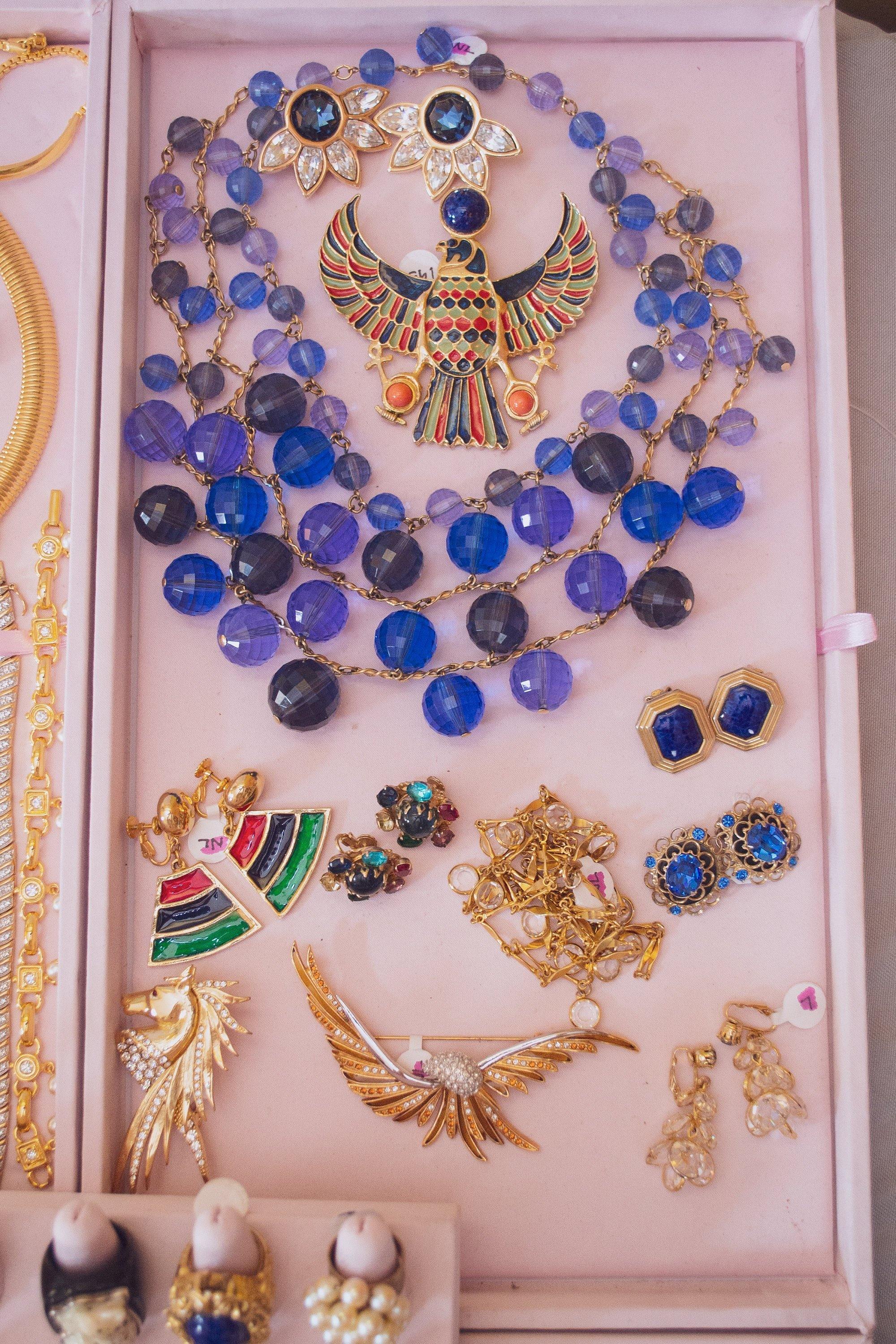 Vintage 1980s Gold and Rhinestone Horse Brooch by 1980s - Vintage Meet Modern Vintage Jewelry - Chicago, Illinois - #oldhollywoodglamour #vintagemeetmodern #designervintage #jewelrybox #antiquejewelry #vintagejewelry