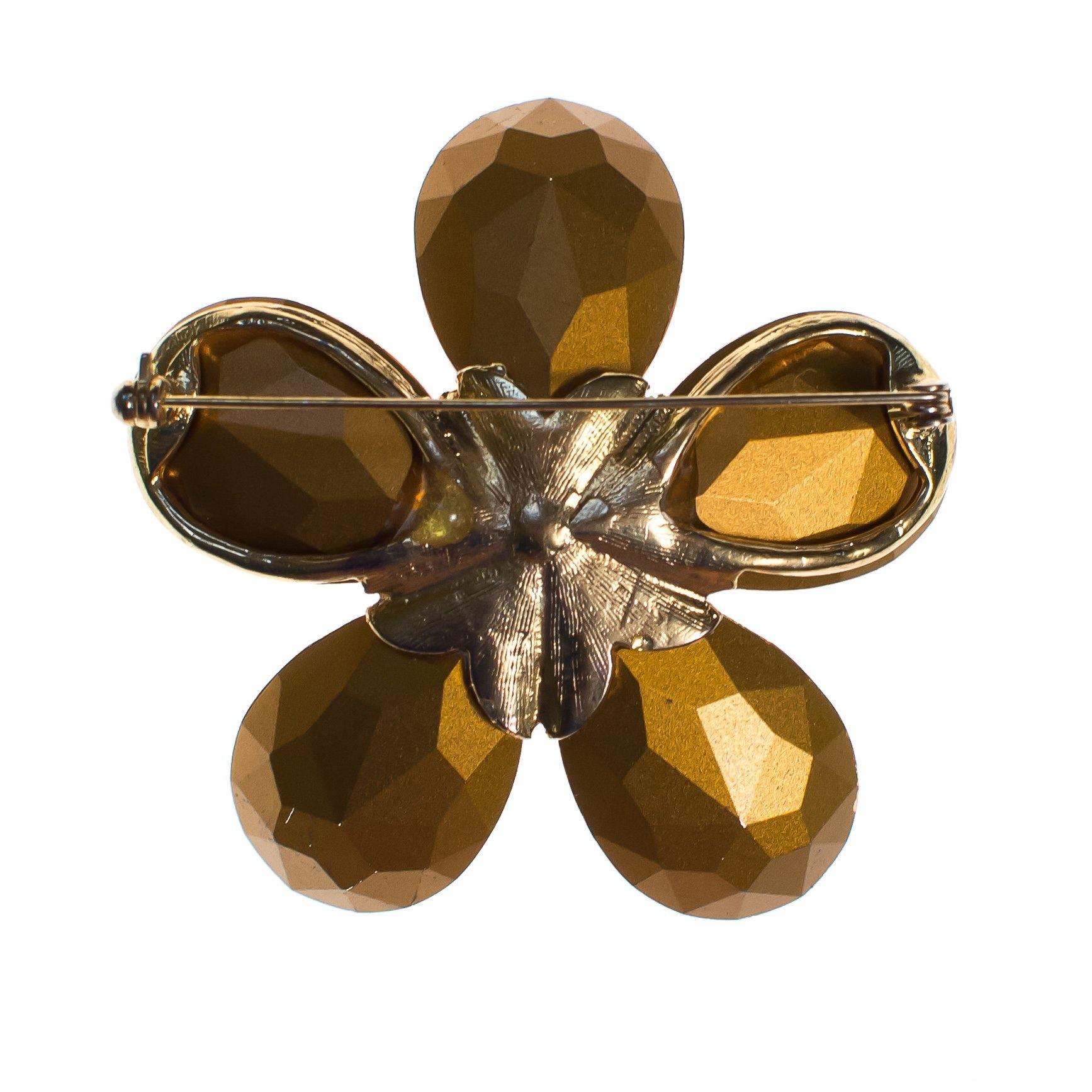 Vintage Smokey Topaz Crystal Flower Brooch by 1980s - Vintage Meet Modern Vintage Jewelry - Chicago, Illinois - #oldhollywoodglamour #vintagemeetmodern #designervintage #jewelrybox #antiquejewelry #vintagejewelry