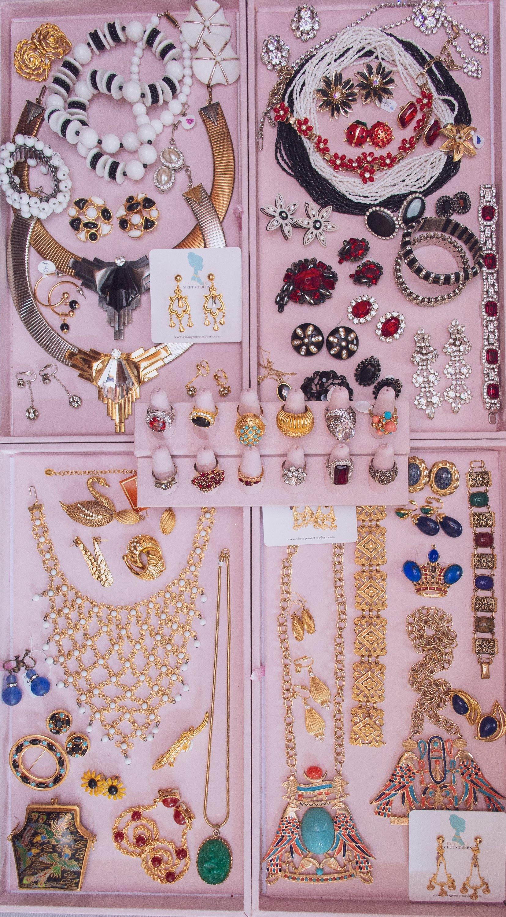 Vintage 1950s Black Eyed Susan Yellow and Black Enamel Flower Statement Earrings by 1950s - Vintage Meet Modern Vintage Jewelry - Chicago, Illinois - #oldhollywoodglamour #vintagemeetmodern #designervintage #jewelrybox #antiquejewelry #vintagejewelry