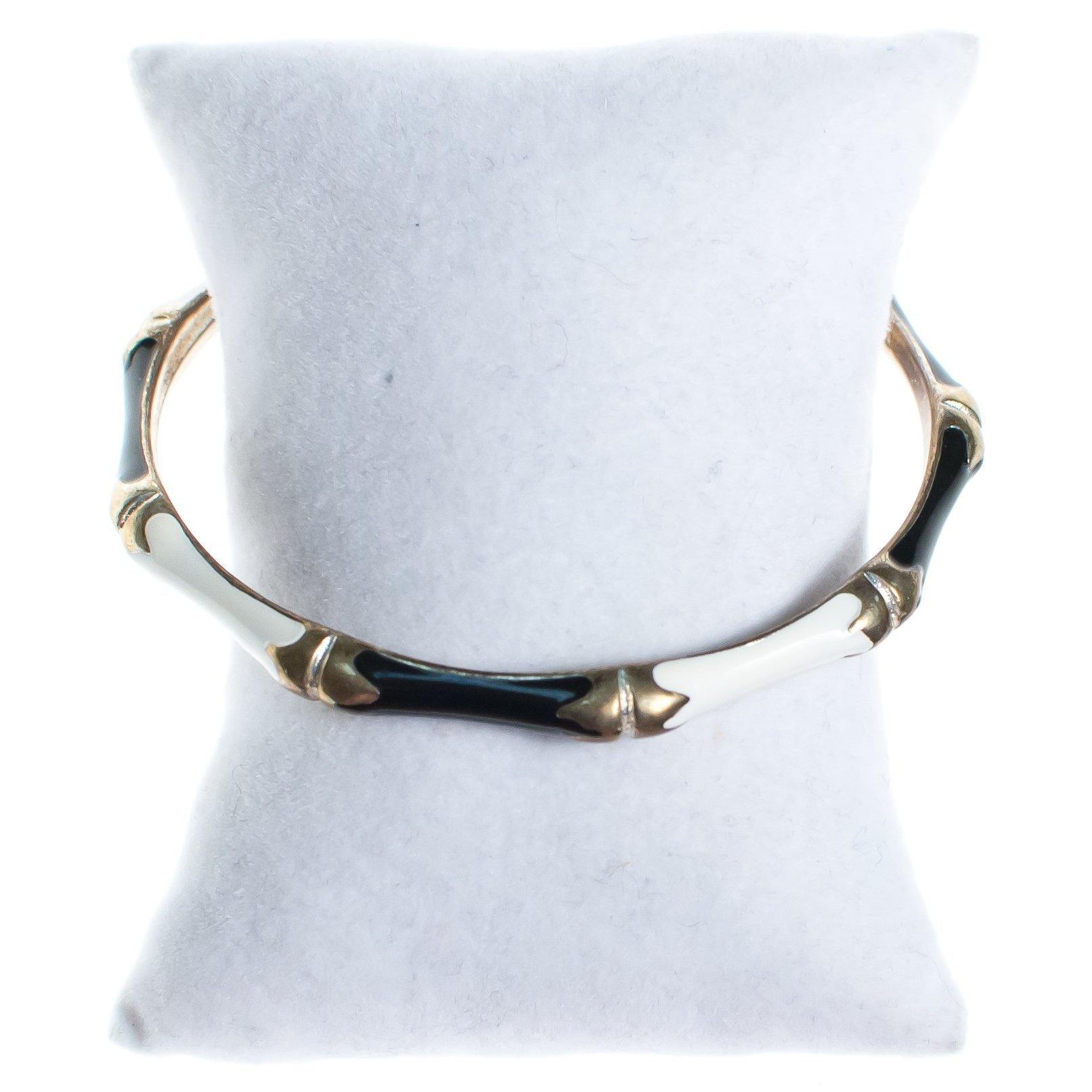 Vintage Black and White Bamboo Bangle Bracelet by 1970s - Vintage Meet Modern Vintage Jewelry - Chicago, Illinois - #oldhollywoodglamour #vintagemeetmodern #designervintage #jewelrybox #antiquejewelry #vintagejewelry