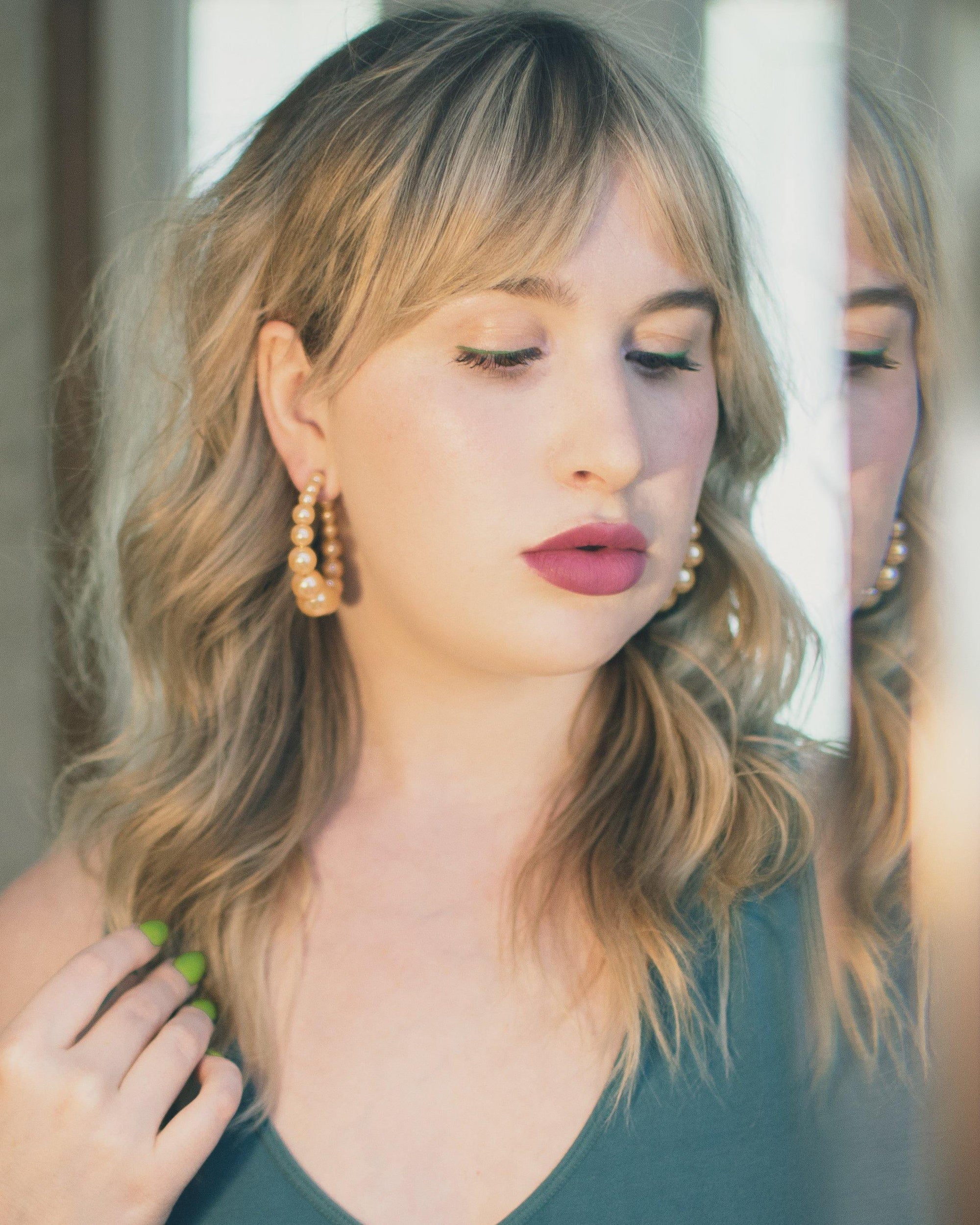 Vintage Peach Pearl Large Hoop Earrings by 1980s - Vintage Meet Modern Vintage Jewelry - Chicago, Illinois - #oldhollywoodglamour #vintagemeetmodern #designervintage #jewelrybox #antiquejewelry #vintagejewelry