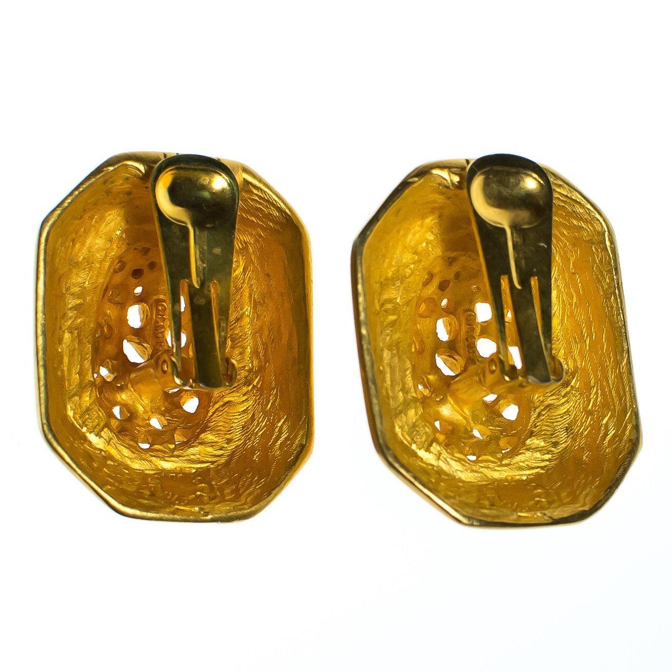 Vintage 1980s Clara Studio Brushed Gold Tone Nugget Statement Earrings by Clara - Vintage Meet Modern Vintage Jewelry - Chicago, Illinois - #oldhollywoodglamour #vintagemeetmodern #designervintage #jewelrybox #antiquejewelry #vintagejewelry