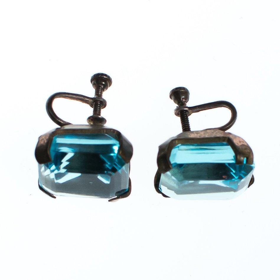 Vintage 1940s Art Deco Blue Crystal Screwback Earrings Set in Sterling Silver by Art Deco - Vintage Meet Modern Vintage Jewelry - Chicago, Illinois - #oldhollywoodglamour #vintagemeetmodern #designervintage #jewelrybox #antiquejewelry #vintagejewelry