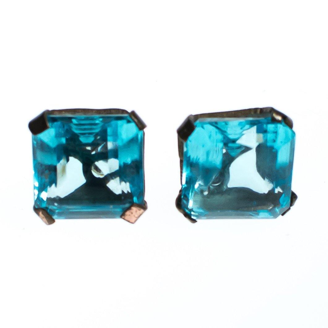 Vintage 1940s Art Deco Blue Crystal Screwback Earrings Set in Sterling Silver by Art Deco - Vintage Meet Modern Vintage Jewelry - Chicago, Illinois - #oldhollywoodglamour #vintagemeetmodern #designervintage #jewelrybox #antiquejewelry #vintagejewelry
