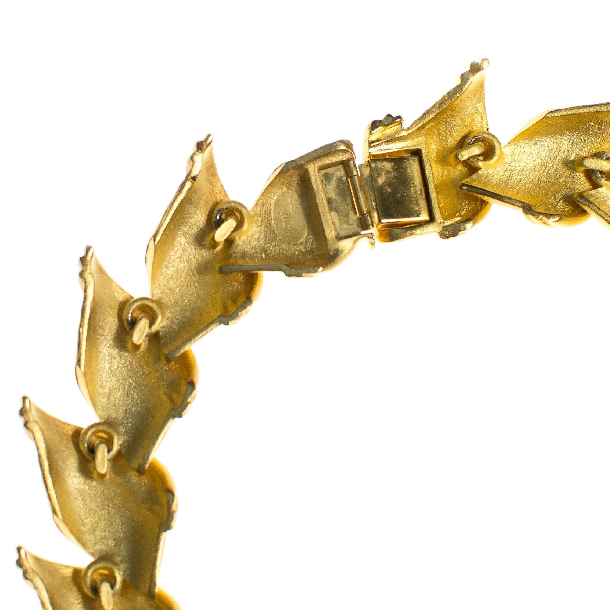 Vintage 1980s Ellen Kiam Heavy Brushed Gold Tone Wide Link Statement Necklace by Ellen Kiam - Vintage Meet Modern Vintage Jewelry - Chicago, Illinois - #oldhollywoodglamour #vintagemeetmodern #designervintage #jewelrybox #antiquejewelry #vintagejewelry