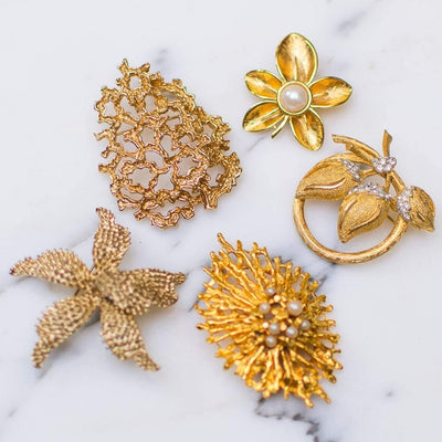 Vintage Zentall Gold Brutalist Modern Brooch with Pearls by Zentall - Vintage Meet Modern Vintage Jewelry - Chicago, Illinois - #oldhollywoodglamour #vintagemeetmodern #designervintage #jewelrybox #antiquejewelry #vintagejewelry