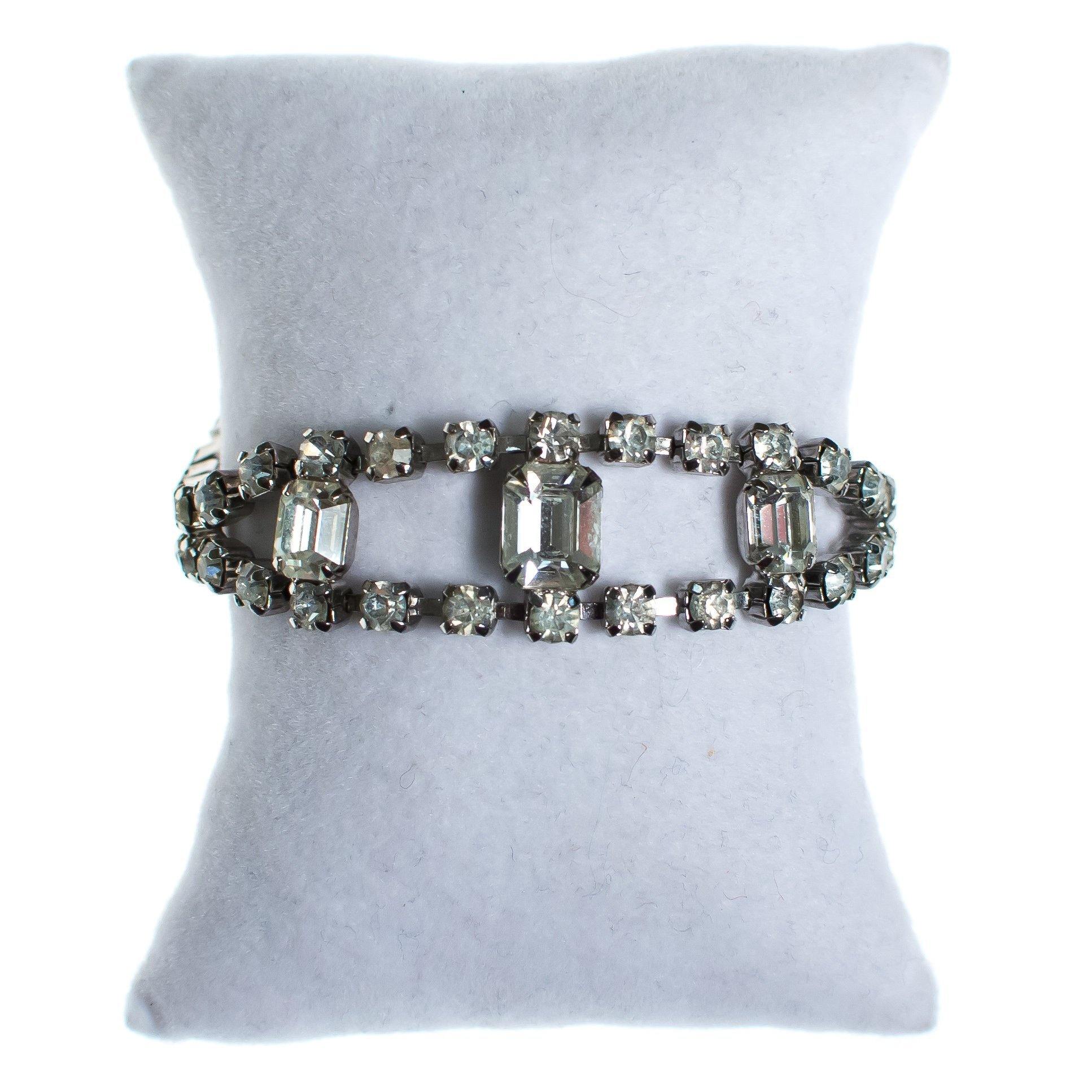 Vintage Art Deco Diamante Rhinestone Bracelet by Art Deco - Vintage Meet Modern Vintage Jewelry - Chicago, Illinois - #oldhollywoodglamour #vintagemeetmodern #designervintage #jewelrybox #antiquejewelry #vintagejewelry