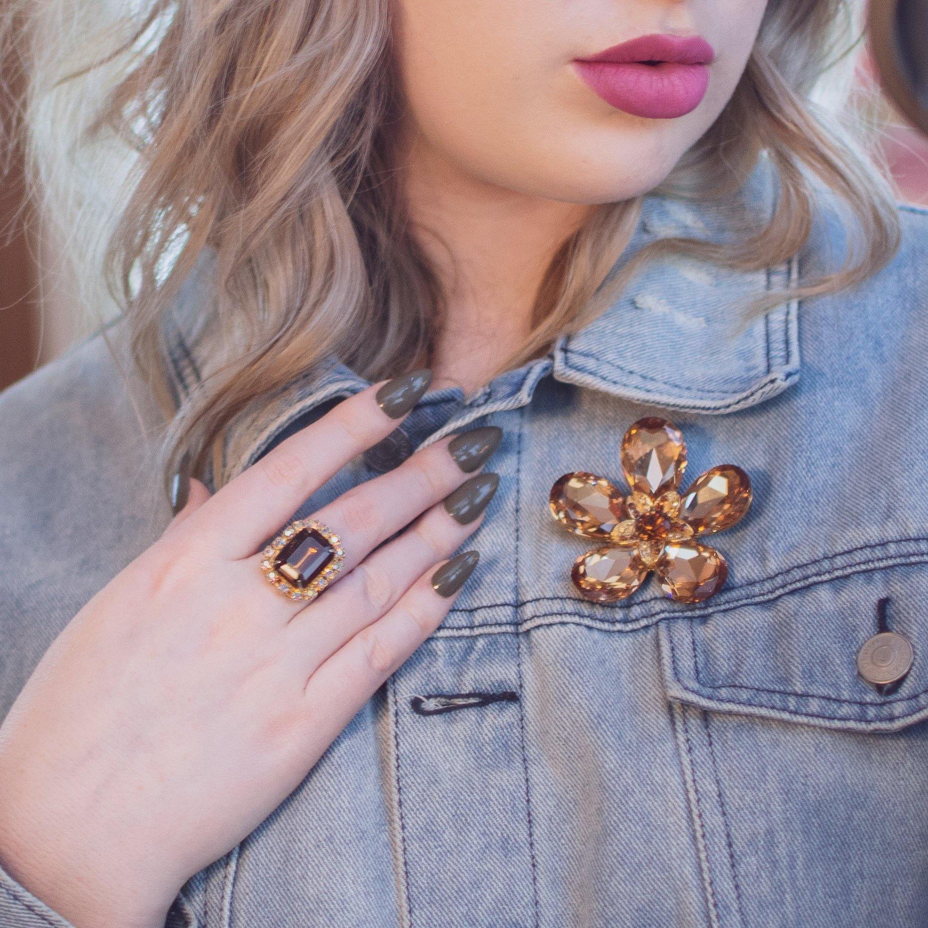 Vintage Smokey Topaz Crystal Flower Brooch by 1980s - Vintage Meet Modern Vintage Jewelry - Chicago, Illinois - #oldhollywoodglamour #vintagemeetmodern #designervintage #jewelrybox #antiquejewelry #vintagejewelry