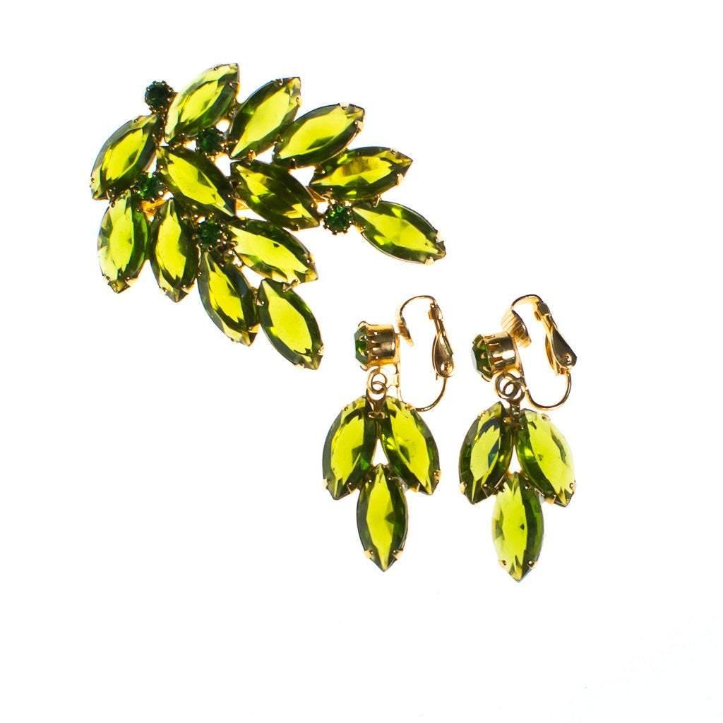 Vintage 1950s chartreuse green rhinestone dangling statement earrings by 1950s - Vintage Meet Modern Vintage Jewelry - Chicago, Illinois - #oldhollywoodglamour #vintagemeetmodern #designervintage #jewelrybox #antiquejewelry #vintagejewelry