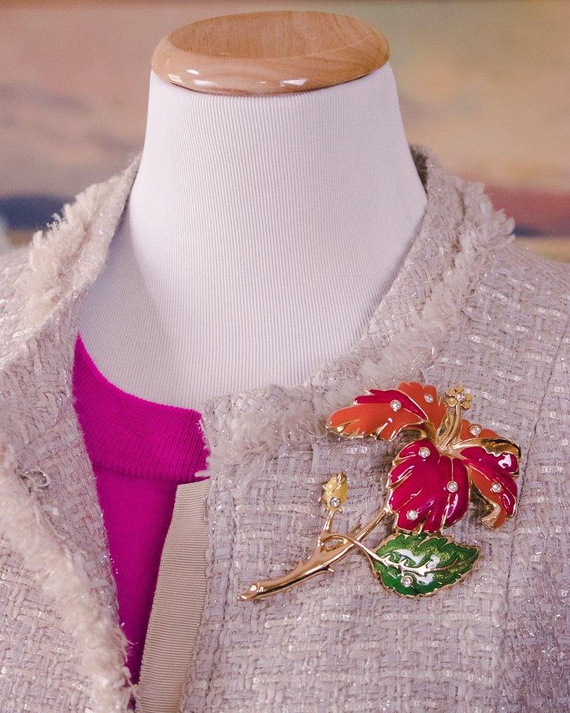 Vintage Hibiscus Flower Brooch Signed Jose Barerra for Avon by Avon - Vintage Meet Modern Vintage Jewelry - Chicago, Illinois - #oldhollywoodglamour #vintagemeetmodern #designervintage #jewelrybox #antiquejewelry #vintagejewelry
