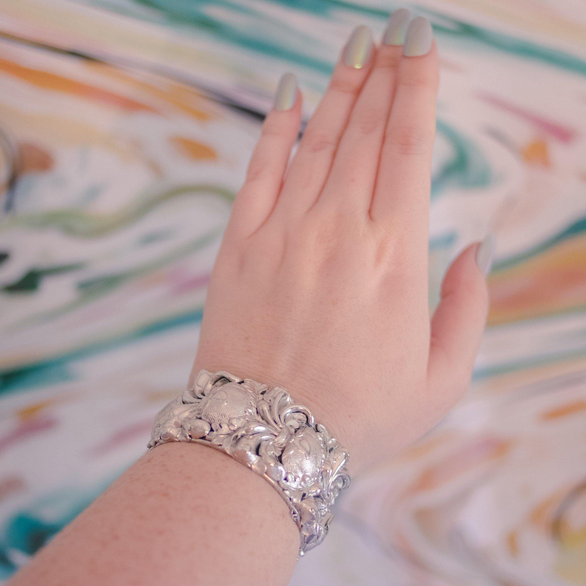 Vintage Whiting and Davis Silver Thistle Wide Hinged Bangle Bracelet by Whiting and Davis - Vintage Meet Modern Vintage Jewelry - Chicago, Illinois - #oldhollywoodglamour #vintagemeetmodern #designervintage #jewelrybox #antiquejewelry #vintagejewelry