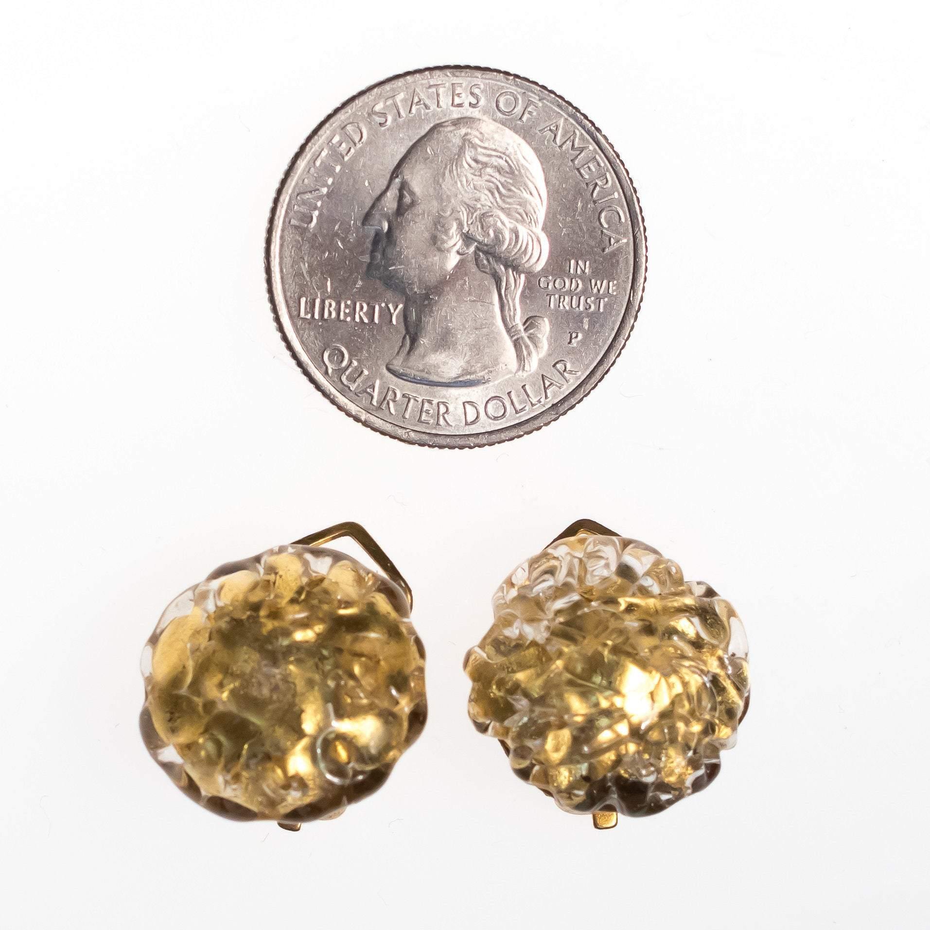 Vintage 1940s Gold Venetian Glass Earrings by Made in Italy - Vintage Meet Modern Vintage Jewelry - Chicago, Illinois - #oldhollywoodglamour #vintagemeetmodern #designervintage #jewelrybox #antiquejewelry #vintagejewelry