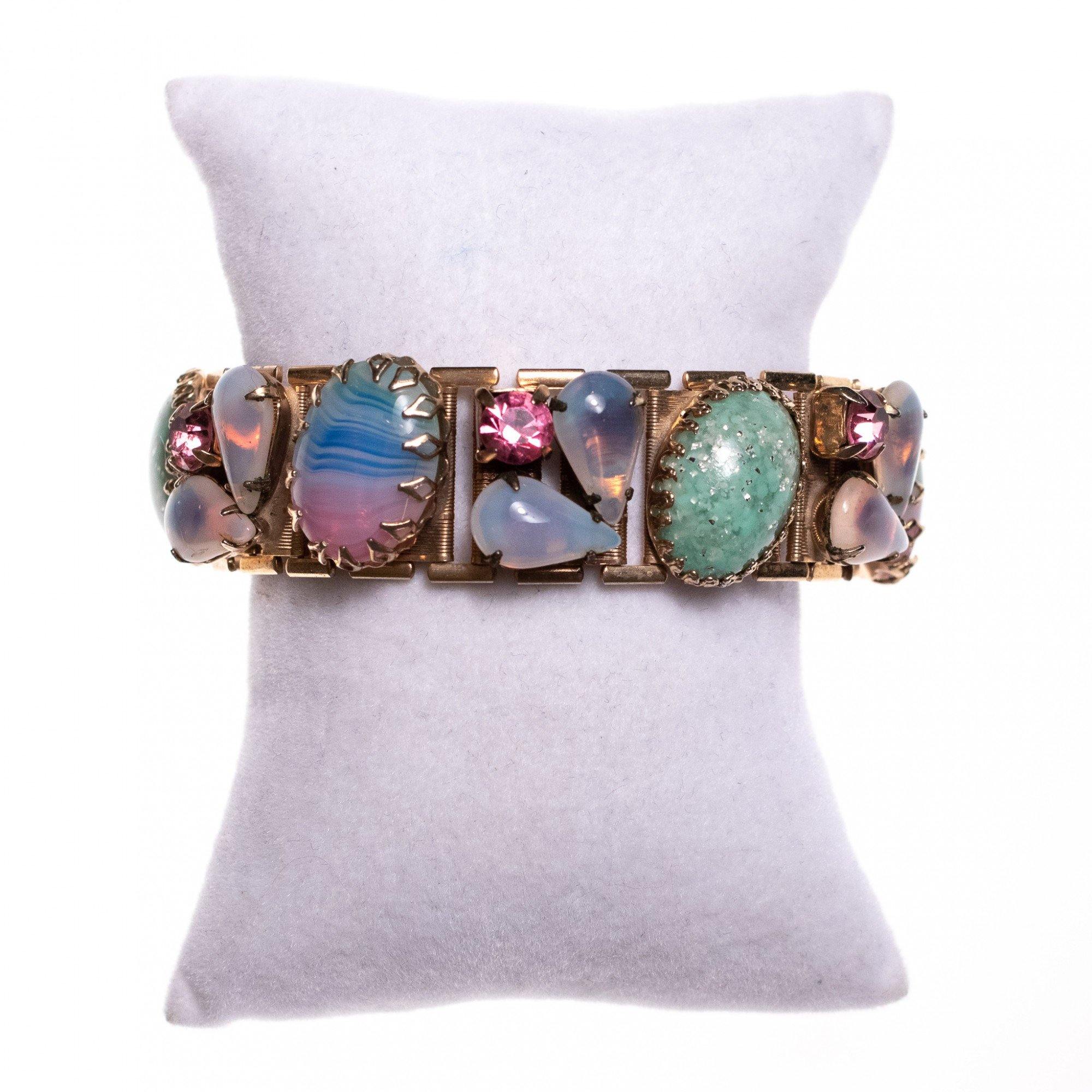 Vintage Juliana Periwinkle Rhinestone Bracelet with Elegant Closure by Juliana - Vintage Meet Modern Vintage Jewelry - Chicago, Illinois - #oldhollywoodglamour #vintagemeetmodern #designervintage #jewelrybox #antiquejewelry #vintagejewelry