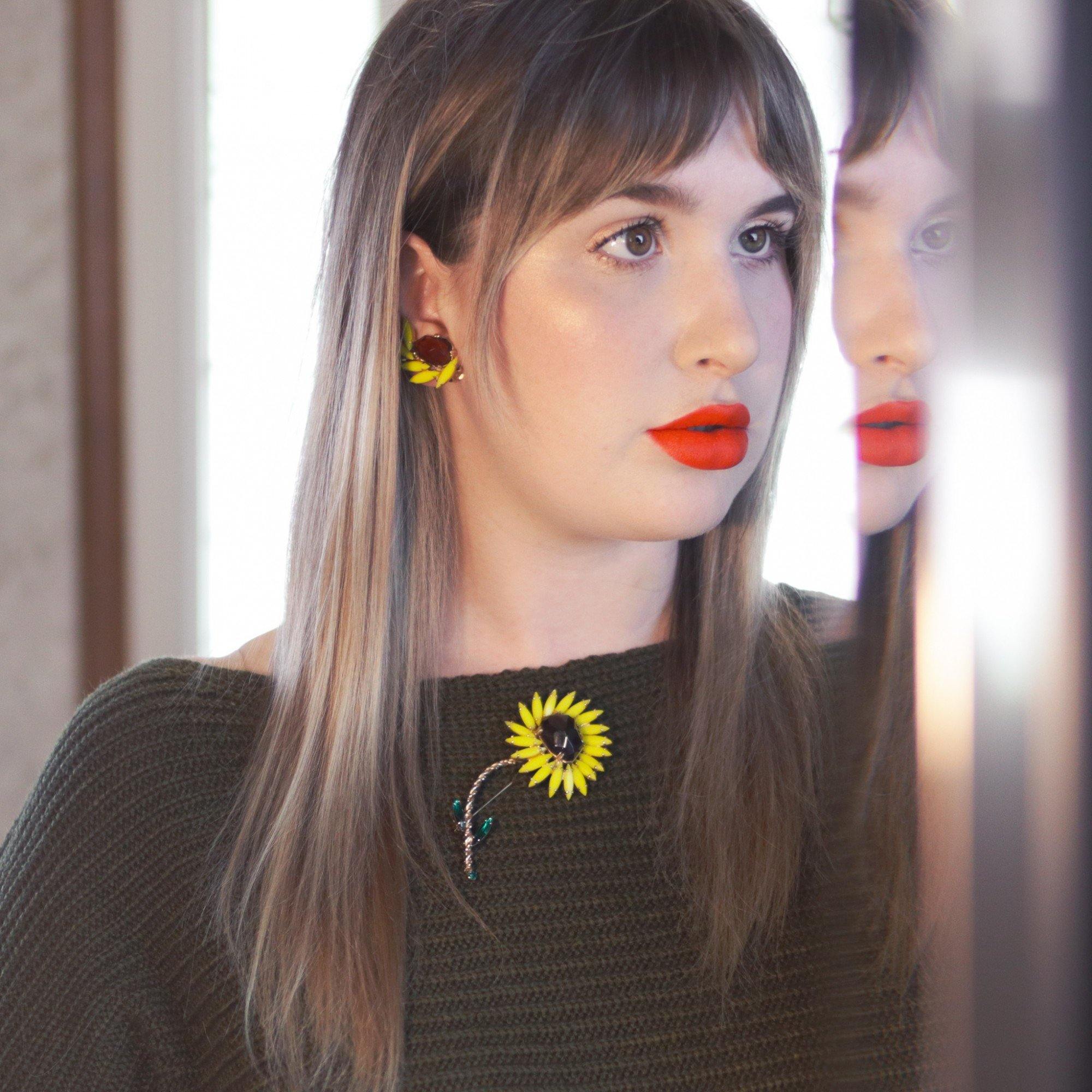 Vintage Tara Yellow and Brown Rhinestone Earrings by Tara - Vintage Meet Modern Vintage Jewelry - Chicago, Illinois - #oldhollywoodglamour #vintagemeetmodern #designervintage #jewelrybox #antiquejewelry #vintagejewelry