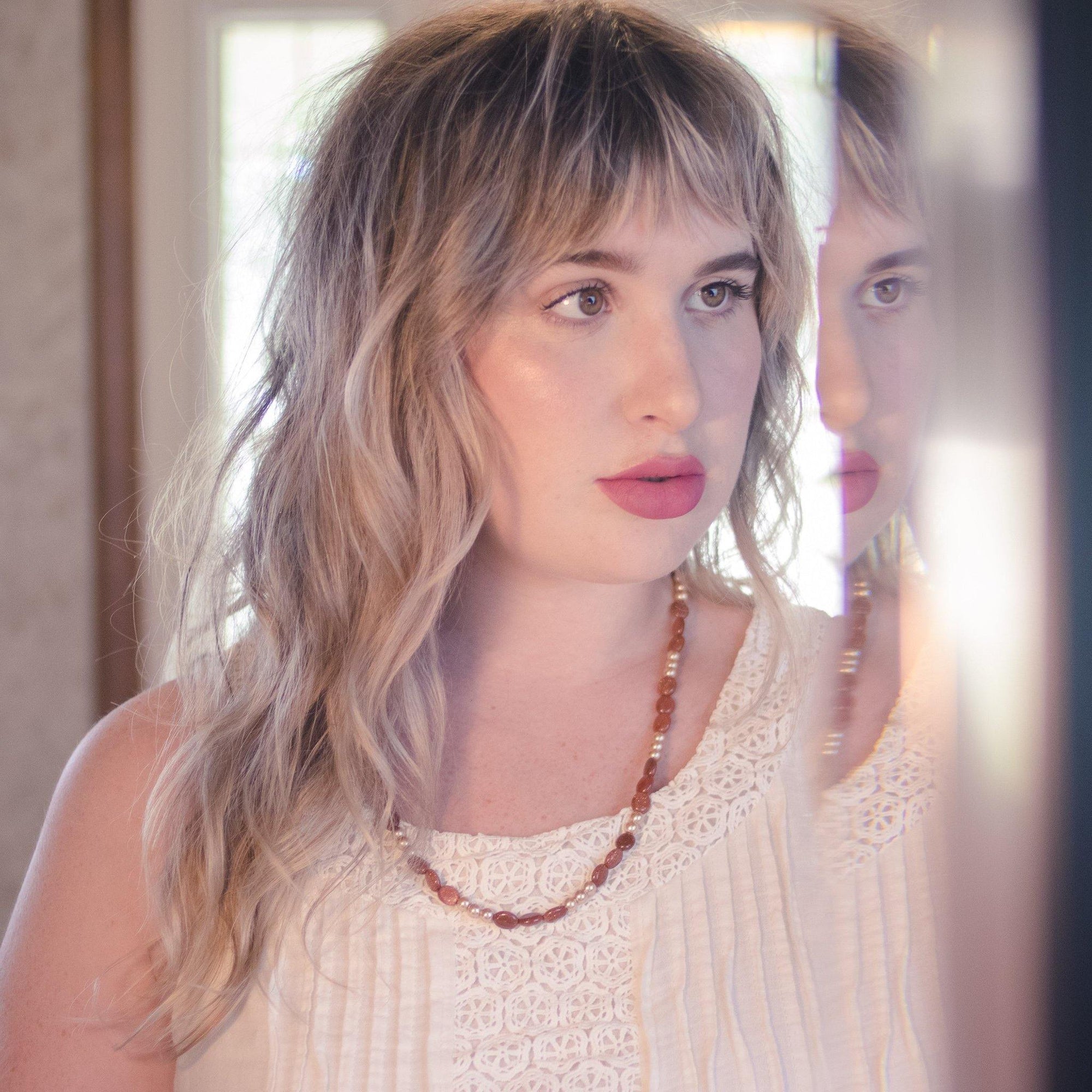 Vintage 1970s Goldstone and Faux Pearl Necklace by 1970s - Vintage Meet Modern Vintage Jewelry - Chicago, Illinois - #oldhollywoodglamour #vintagemeetmodern #designervintage #jewelrybox #antiquejewelry #vintagejewelry