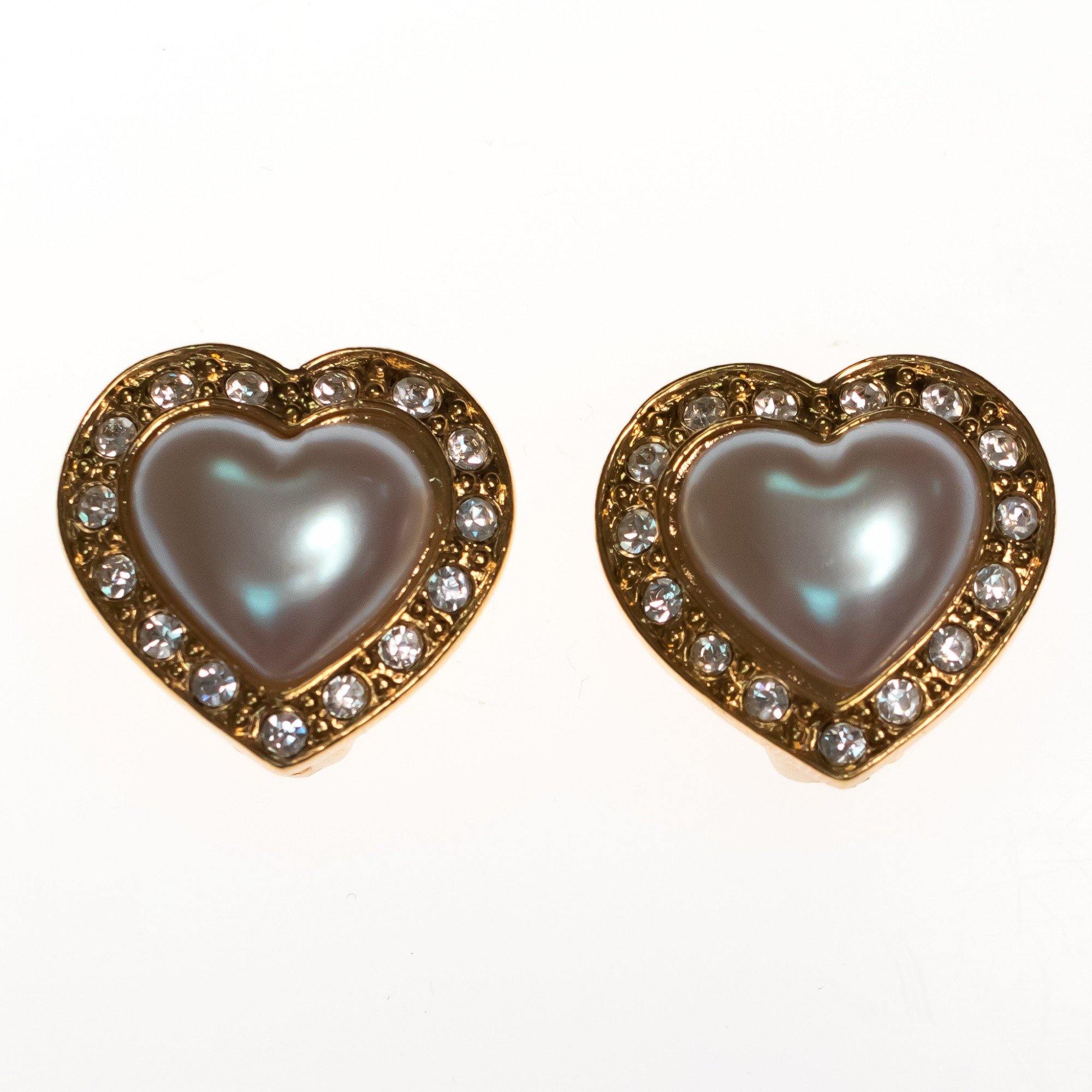 Vintage Avon Pearl and Diamante Crystal Heart Earrings by Avon - Vintage Meet Modern Vintage Jewelry - Chicago, Illinois - #oldhollywoodglamour #vintagemeetmodern #designervintage #jewelrybox #antiquejewelry #vintagejewelry