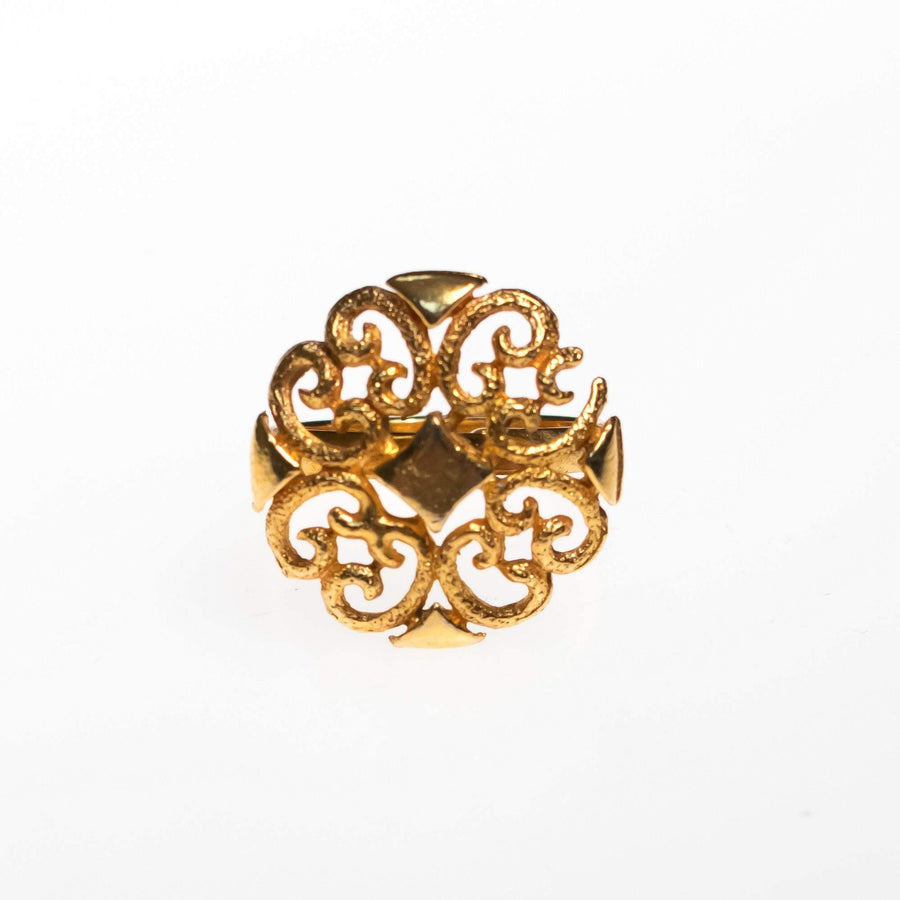 Vintage Mid Century Modern Gold Scroll Ring by 1950s - Vintage Meet Modern Vintage Jewelry - Chicago, Illinois - #oldhollywoodglamour #vintagemeetmodern #designervintage #jewelrybox #antiquejewelry #vintagejewelry