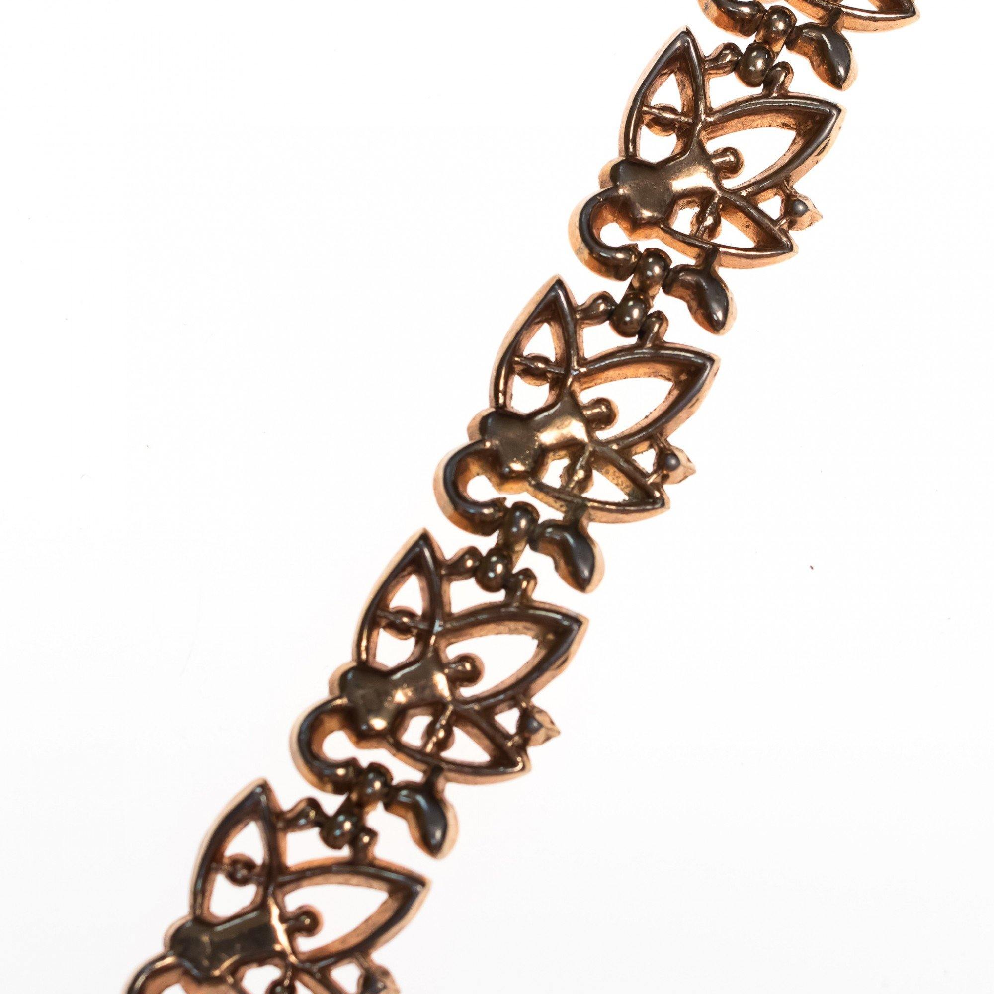 Vintage Gold Leaf Bracelet Emerald Crystals by Unsigned Beauty - Vintage Meet Modern Vintage Jewelry - Chicago, Illinois - #oldhollywoodglamour #vintagemeetmodern #designervintage #jewelrybox #antiquejewelry #vintagejewelry