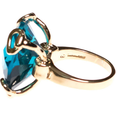 Vintage Blue Crystal Cocktail Statement Ring in Elegant Gold Tone Setting by 1980s - Vintage Meet Modern Vintage Jewelry - Chicago, Illinois - #oldhollywoodglamour #vintagemeetmodern #designervintage #jewelrybox #antiquejewelry #vintagejewelry