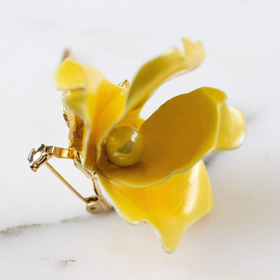 Vintage 1950s Long Stem Yellow Rose Brooch with Pearl Center by 1950s - Vintage Meet Modern Vintage Jewelry - Chicago, Illinois - #oldhollywoodglamour #vintagemeetmodern #designervintage #jewelrybox #antiquejewelry #vintagejewelry
