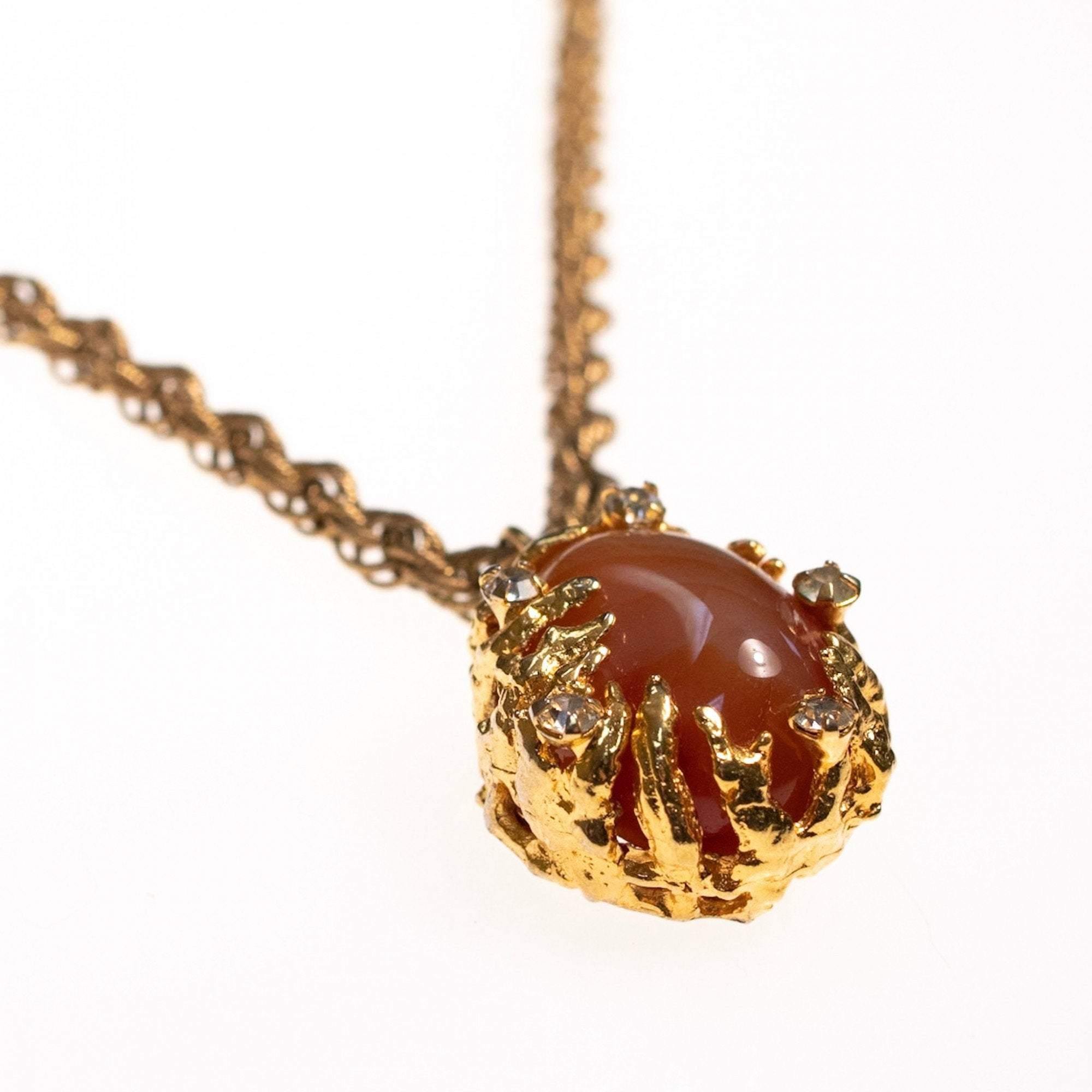 Vintage Unsigned Castlecliff Striped Agate Brutalist Modern Pendant Necklace by 1960s - Vintage Meet Modern Vintage Jewelry - Chicago, Illinois - #oldhollywoodglamour #vintagemeetmodern #designervintage #jewelrybox #antiquejewelry #vintagejewelry