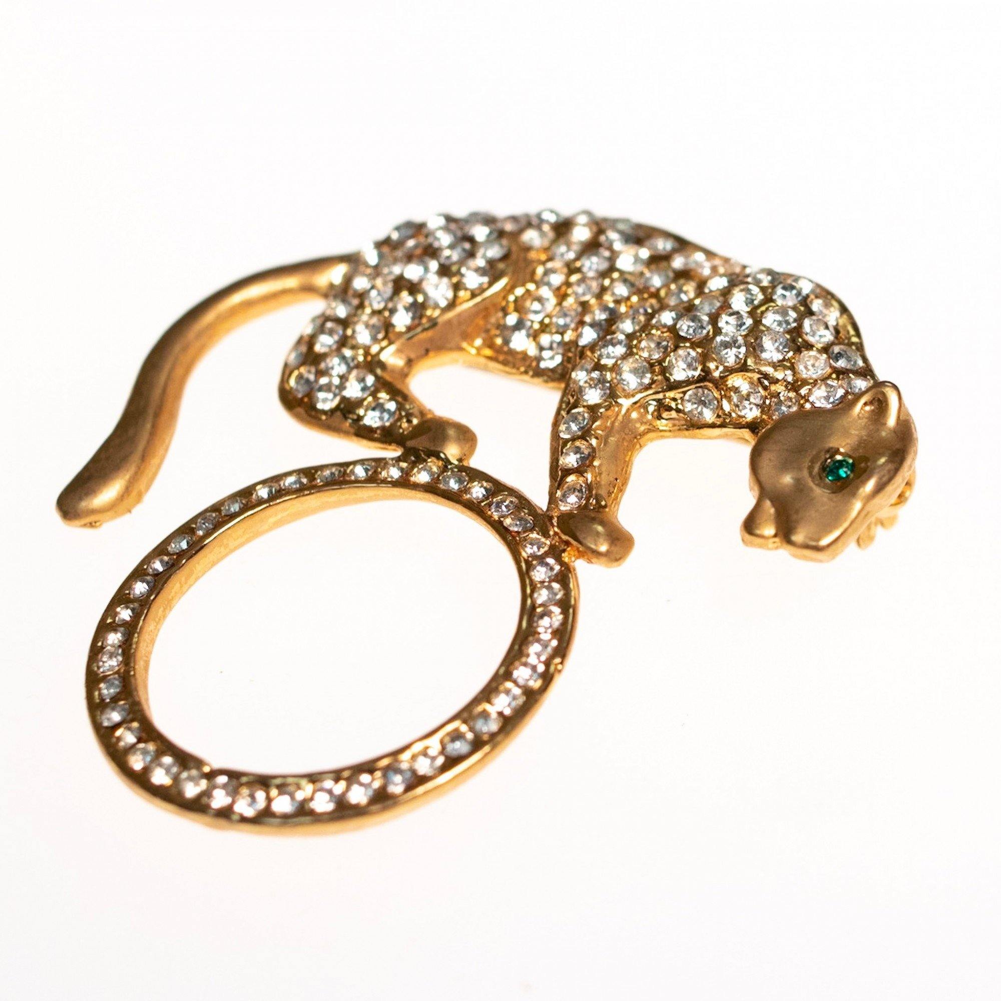 Vintage Jewelry Cheetah Brooch by 1980s - Vintage Meet Modern Vintage Jewelry - Chicago, Illinois - #oldhollywoodglamour #vintagemeetmodern #designervintage #jewelrybox #antiquejewelry #vintagejewelry