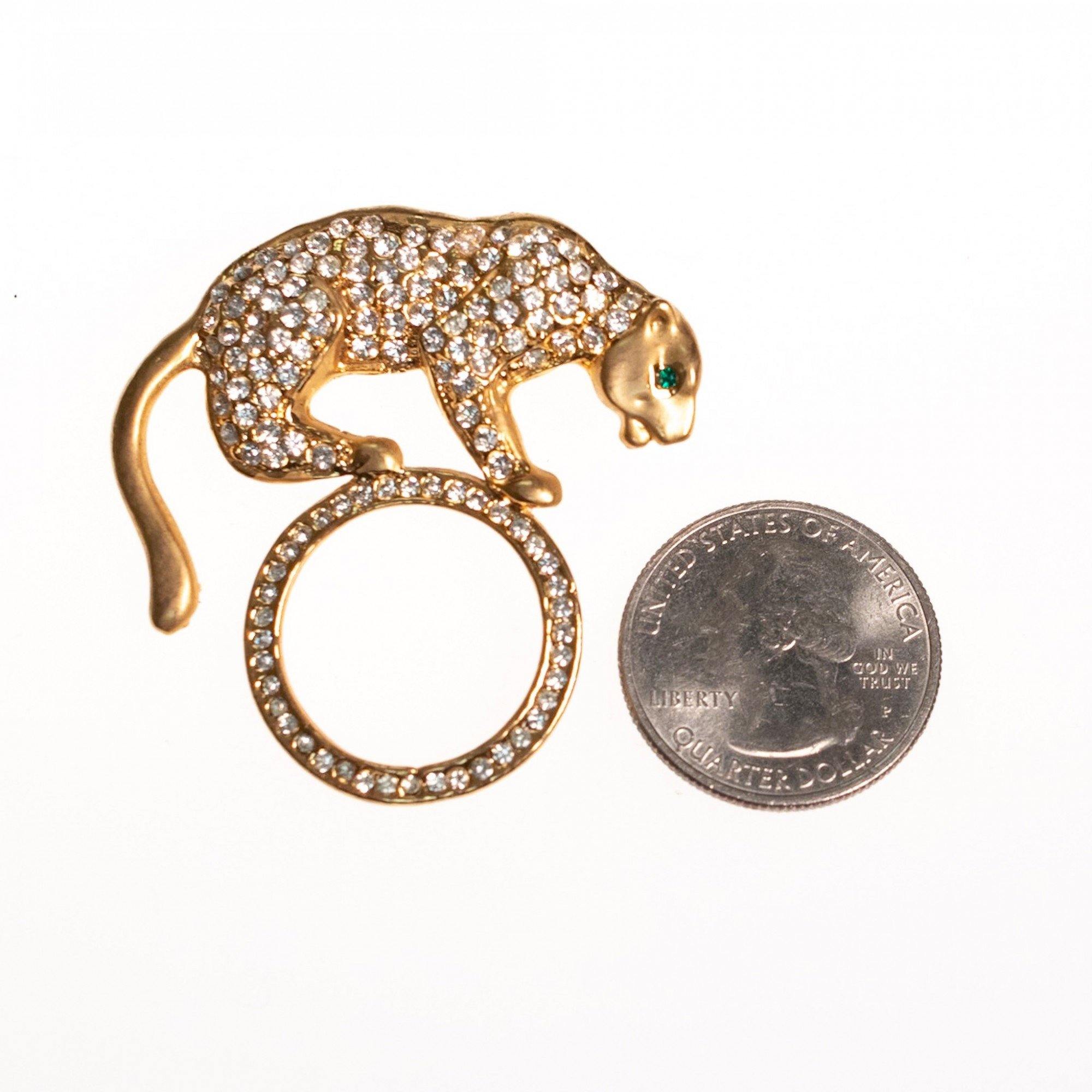 Vintage Jewelry Cheetah Brooch by 1980s - Vintage Meet Modern Vintage Jewelry - Chicago, Illinois - #oldhollywoodglamour #vintagemeetmodern #designervintage #jewelrybox #antiquejewelry #vintagejewelry