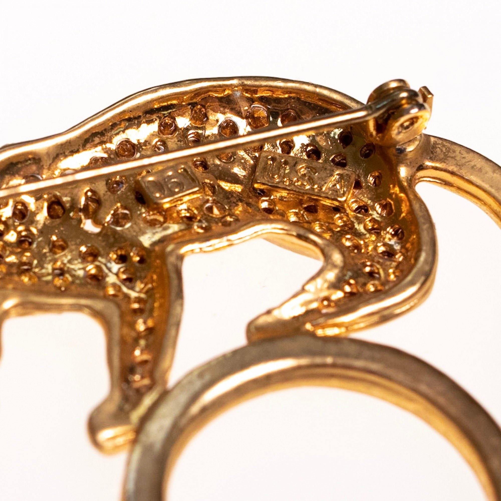 Vintage Jewelry Cheetah Brooch by 1980s - Vintage Meet Modern Vintage Jewelry - Chicago, Illinois - #oldhollywoodglamour #vintagemeetmodern #designervintage #jewelrybox #antiquejewelry #vintagejewelry