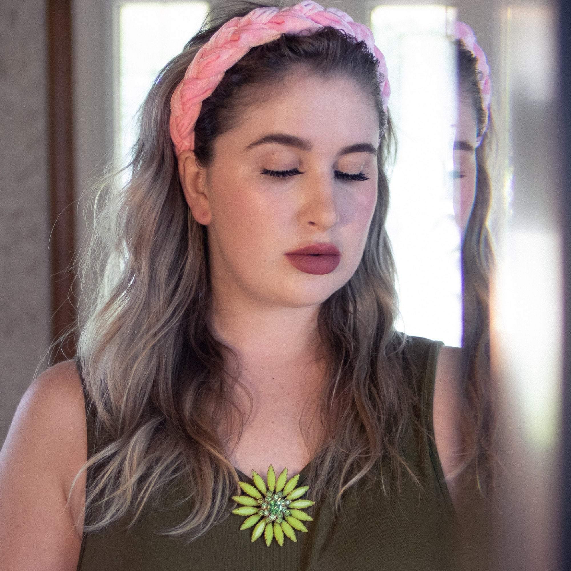 Vintage Green Rhinestone Flower Brooch by 1950s - Vintage Meet Modern Vintage Jewelry - Chicago, Illinois - #oldhollywoodglamour #vintagemeetmodern #designervintage #jewelrybox #antiquejewelry #vintagejewelry