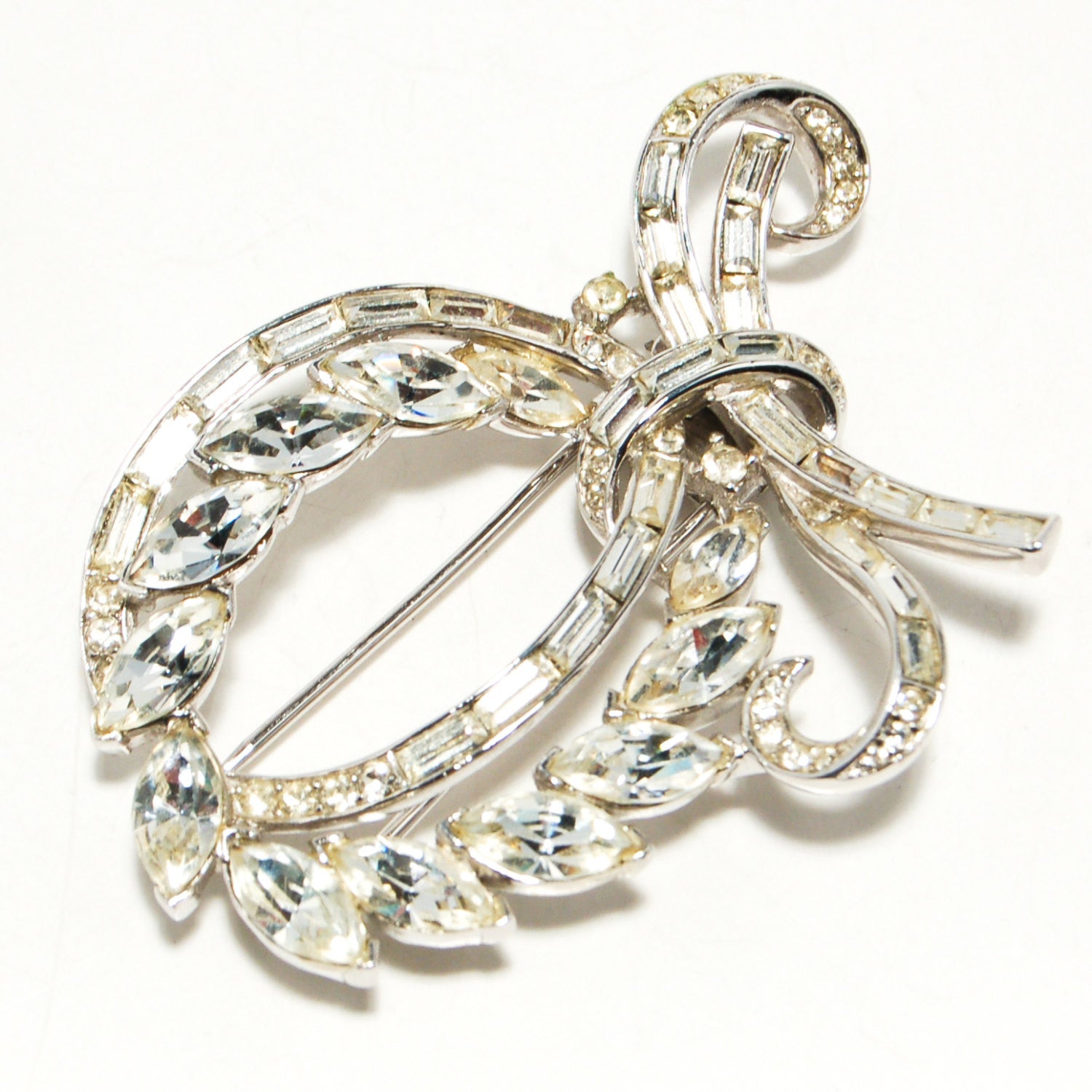 1940's Art Deco Rhinestone Brooch by Crown Trifari by Crown Trifari - Vintage Meet Modern Vintage Jewelry - Chicago, Illinois - #oldhollywoodglamour #vintagemeetmodern #designervintage #jewelrybox #antiquejewelry #vintagejewelry