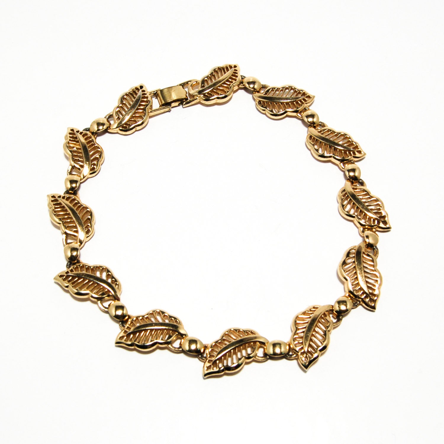Gold Tone Choker Necklace with Leaf Design by Bergere by Bergere - Vintage Meet Modern Vintage Jewelry - Chicago, Illinois - #oldhollywoodglamour #vintagemeetmodern #designervintage #jewelrybox #antiquejewelry #vintagejewelry
