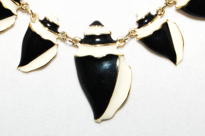 1980's Black and White Lucite Necklace by 1980s - Vintage Meet Modern Vintage Jewelry - Chicago, Illinois - #oldhollywoodglamour #vintagemeetmodern #designervintage #jewelrybox #antiquejewelry #vintagejewelry