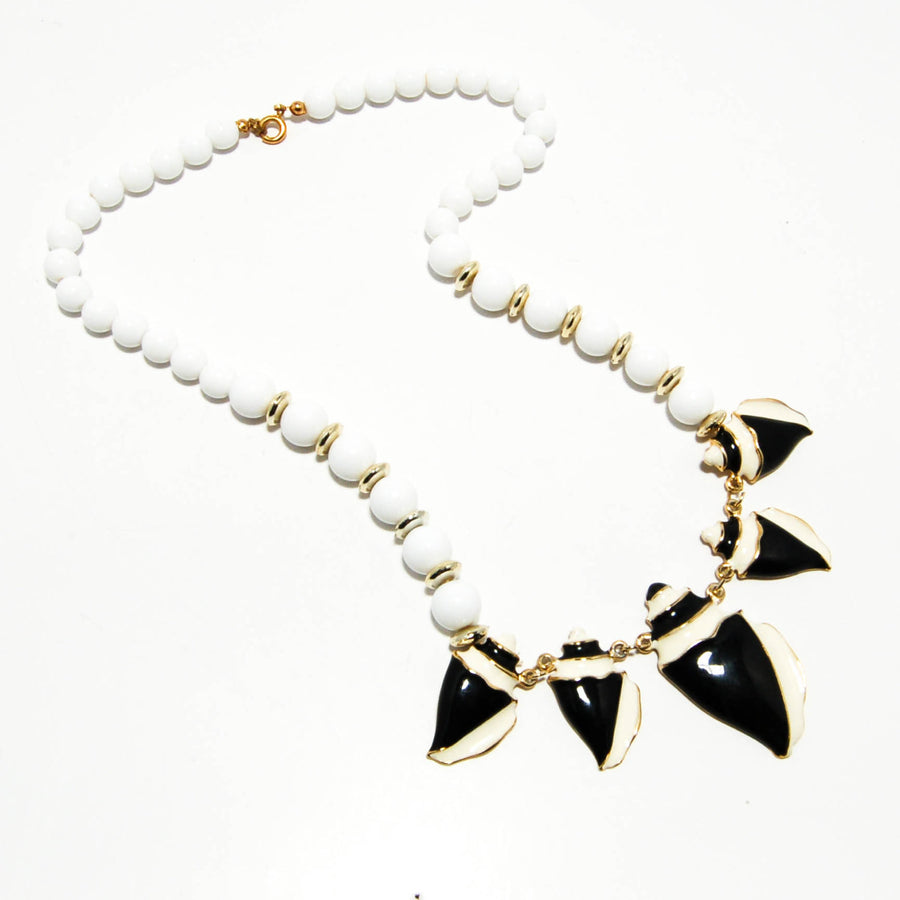1980's Black and White Lucite Necklace by 1980s - Vintage Meet Modern Vintage Jewelry - Chicago, Illinois - #oldhollywoodglamour #vintagemeetmodern #designervintage #jewelrybox #antiquejewelry #vintagejewelry