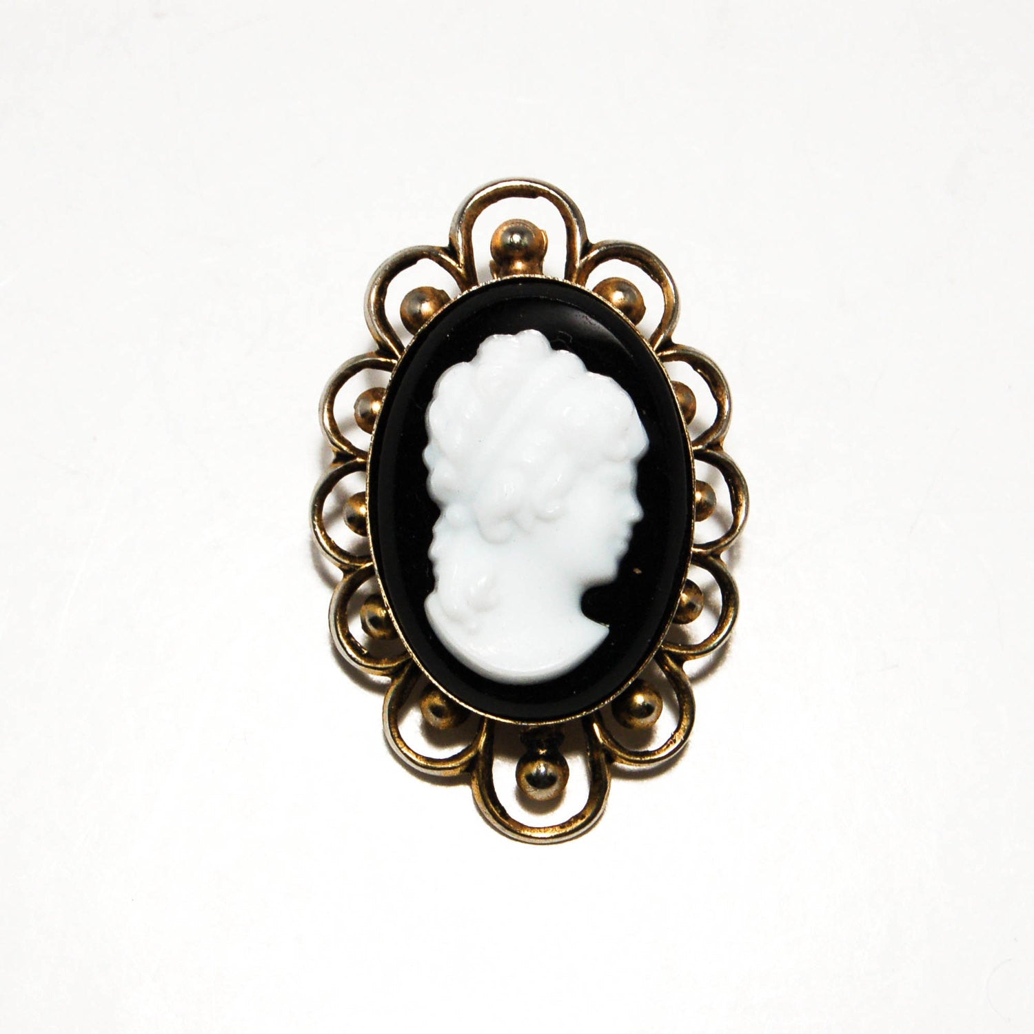 1950's Cameo Pendant Brooch Combination by 1950's - Vintage Meet Modern Vintage Jewelry - Chicago, Illinois - #oldhollywoodglamour #vintagemeetmodern #designervintage #jewelrybox #antiquejewelry #vintagejewelry