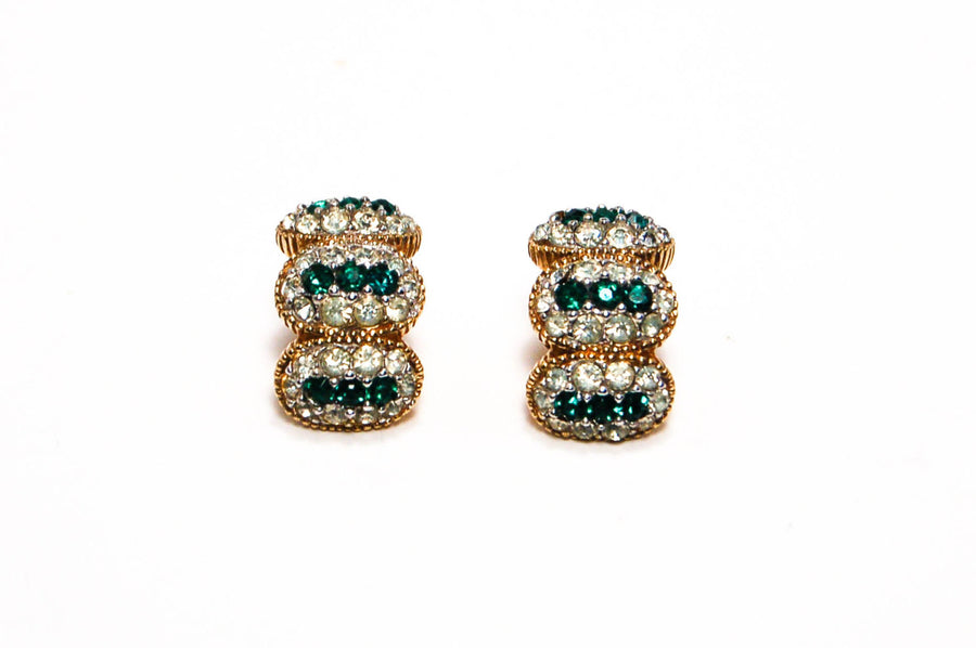 Ciner Emerald Green Brilliant Sparkling Rhinestone Earrings Gold Tone Clip by Ciner - Vintage Meet Modern Vintage Jewelry - Chicago, Illinois - #oldhollywoodglamour #vintagemeetmodern #designervintage #jewelrybox #antiquejewelry #vintagejewelry