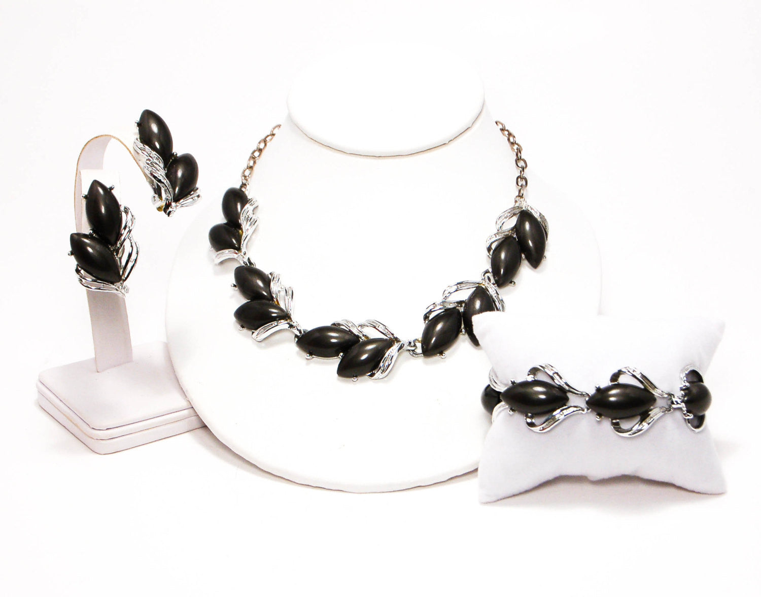 1960's Thermoset Silver and Grey Necklace Earrings and Bracelet Set by 1960s Vintage - Vintage Meet Modern Vintage Jewelry - Chicago, Illinois - #oldhollywoodglamour #vintagemeetmodern #designervintage #jewelrybox #antiquejewelry #vintagejewelry