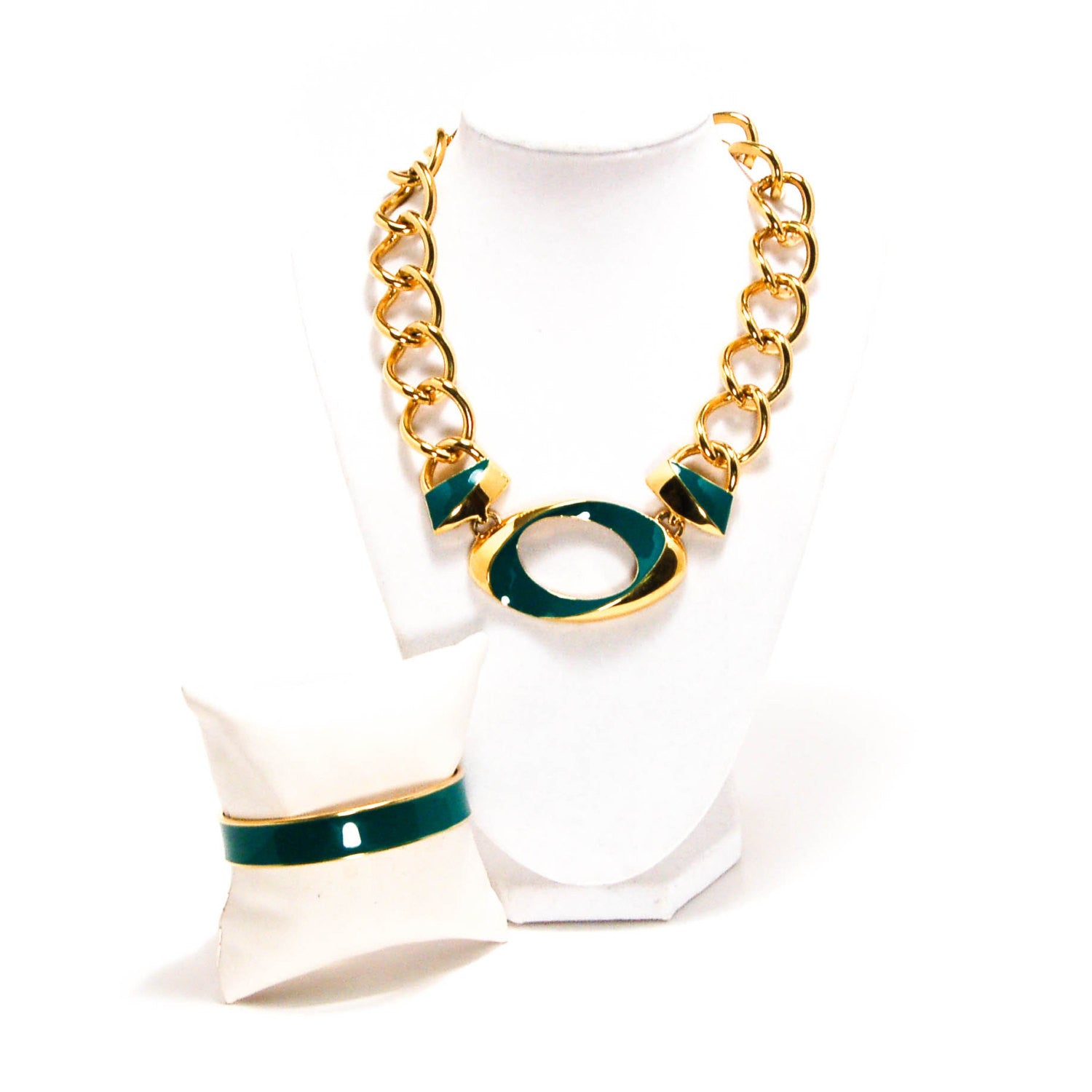 Vintage Monet Gold Chunky Chain Necklace with Green Enamel Accent by Monet - Vintage Meet Modern Vintage Jewelry - Chicago, Illinois - #oldhollywoodglamour #vintagemeetmodern #designervintage #jewelrybox #antiquejewelry #vintagejewelry
