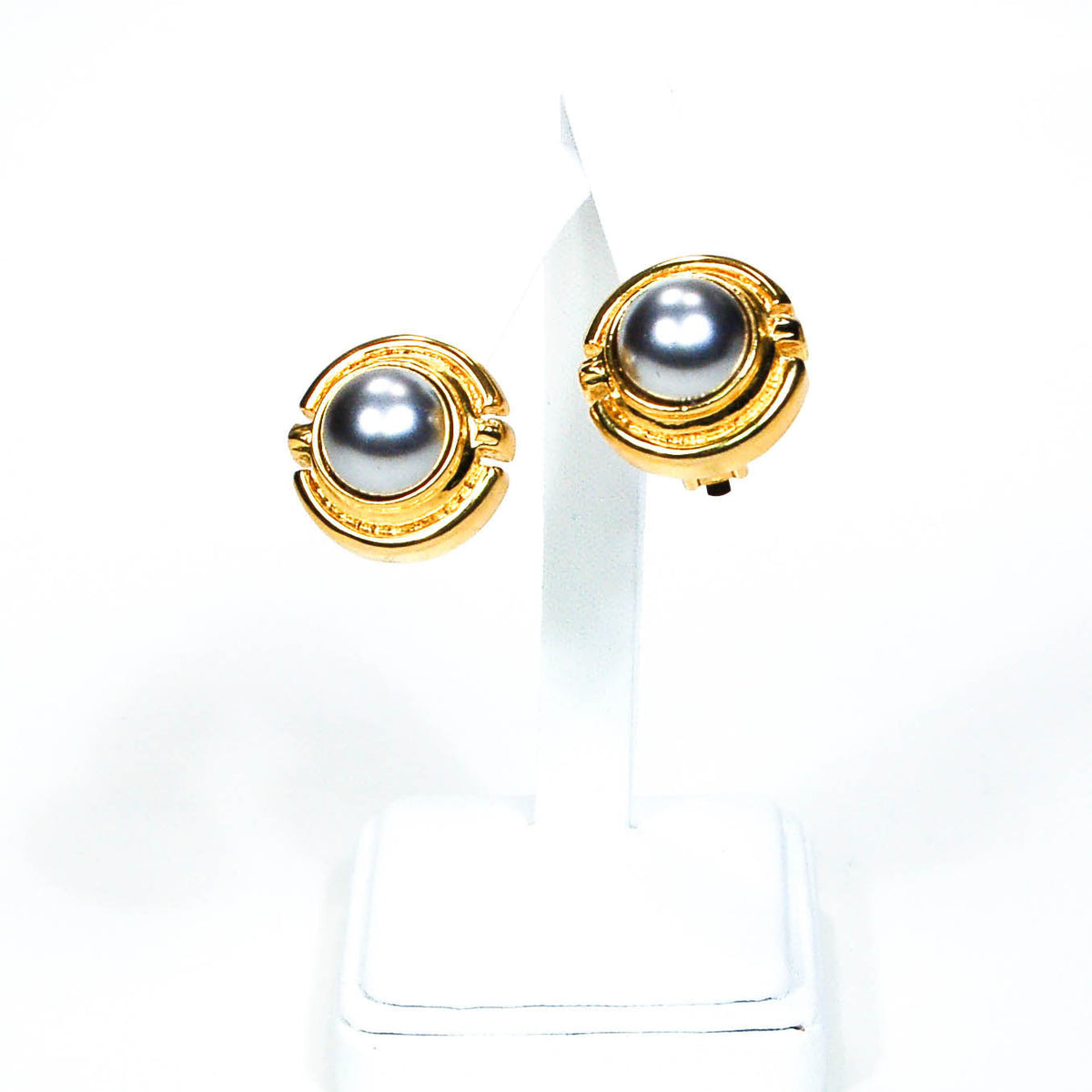 1980's Round Gold Tone Gray Pearl Earrings