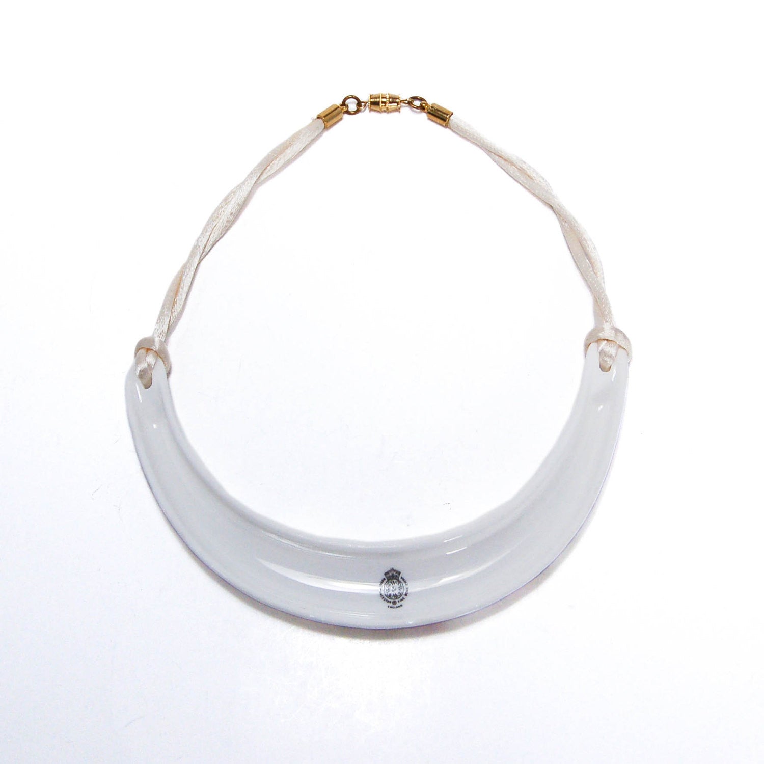 Royal Worcester Floral Fine Bone China Necklace by Kenneth Jay Lane by KJL - Vintage Meet Modern Vintage Jewelry - Chicago, Illinois - #oldhollywoodglamour #vintagemeetmodern #designervintage #jewelrybox #antiquejewelry #vintagejewelry