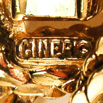 Vintage Ciner Classic Gold Chain Necklace with Faux Jade Accent by Ciner - Vintage Meet Modern Vintage Jewelry - Chicago, Illinois - #oldhollywoodglamour #vintagemeetmodern #designervintage #jewelrybox #antiquejewelry #vintagejewelry