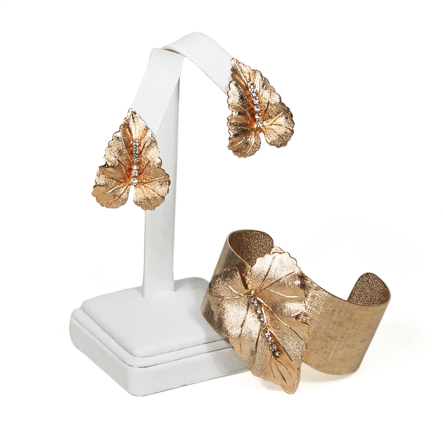 Brushed Gold Tone Leaf Bracelet and Earrings Set by Judy Lee by Judy Lee - Vintage Meet Modern Vintage Jewelry - Chicago, Illinois - #oldhollywoodglamour #vintagemeetmodern #designervintage #jewelrybox #antiquejewelry #vintagejewelry