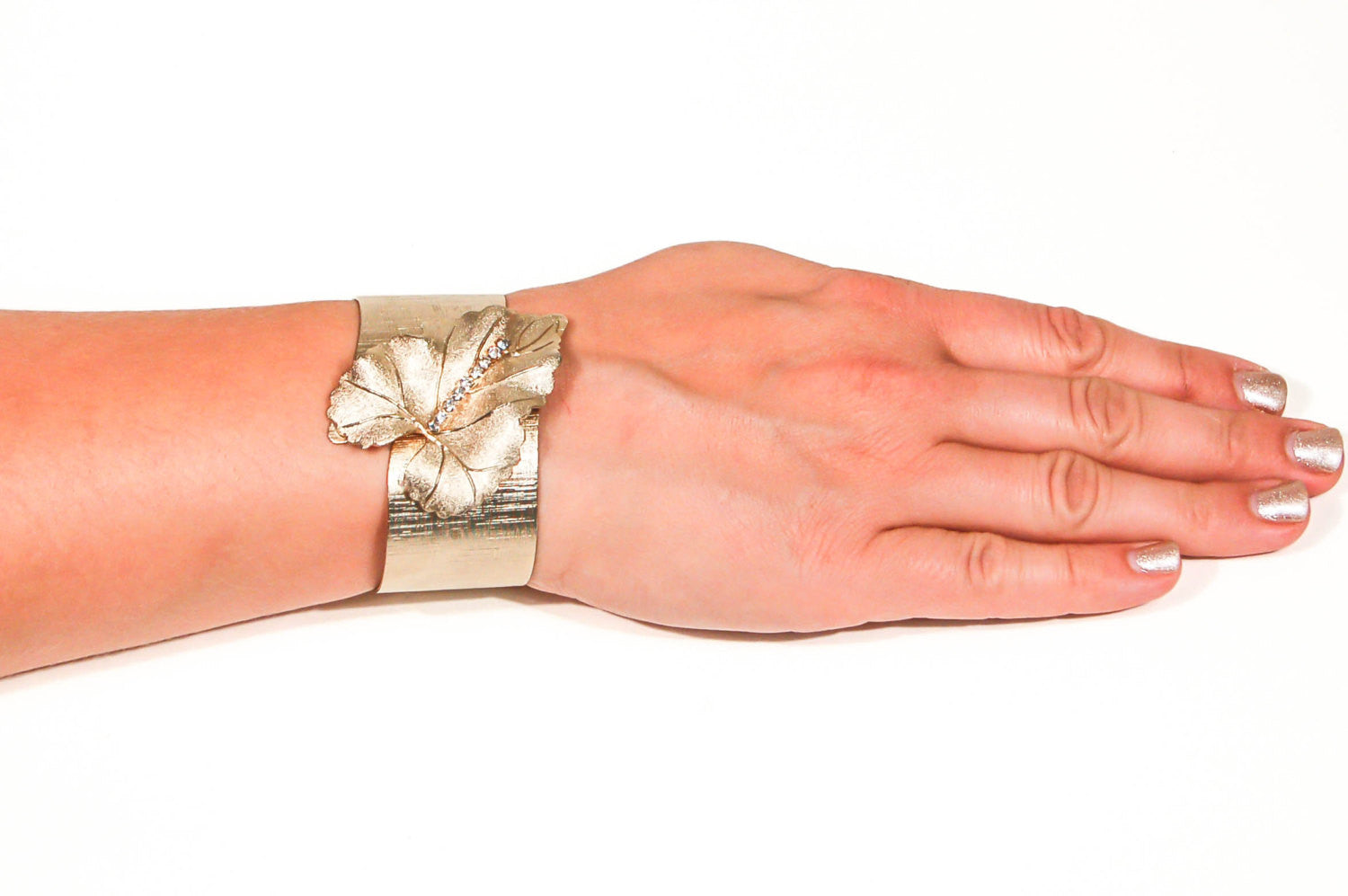 Brushed Gold Tone Leaf Bracelet and Earrings Set by Judy Lee by Judy Lee - Vintage Meet Modern Vintage Jewelry - Chicago, Illinois - #oldhollywoodglamour #vintagemeetmodern #designervintage #jewelrybox #antiquejewelry #vintagejewelry